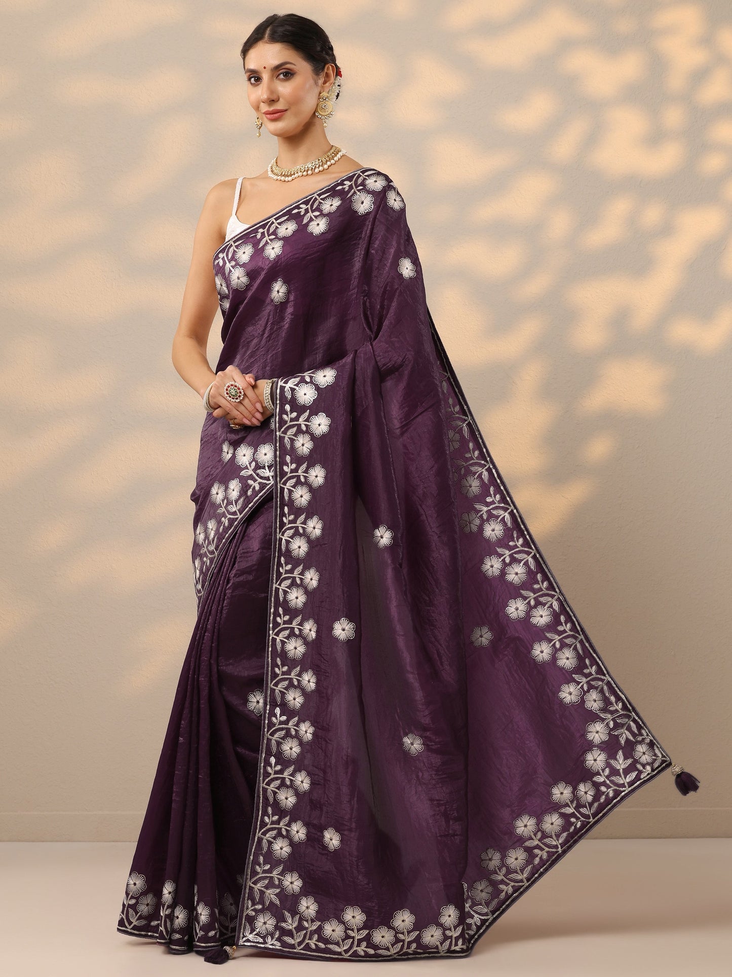 Purple Embroidered Organza Saree With Unstitched Blouse Piece