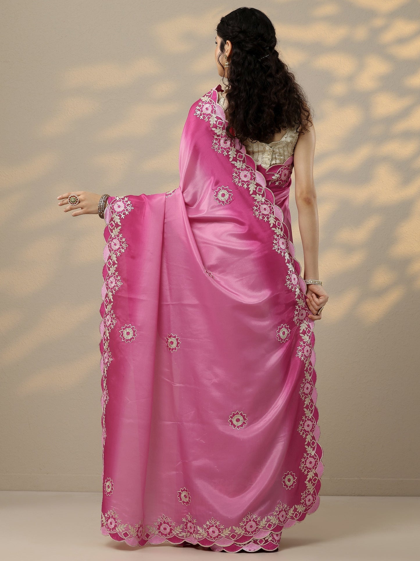 Pink Embroidered Silk Blend Saree With Unstitched Blouse Piece