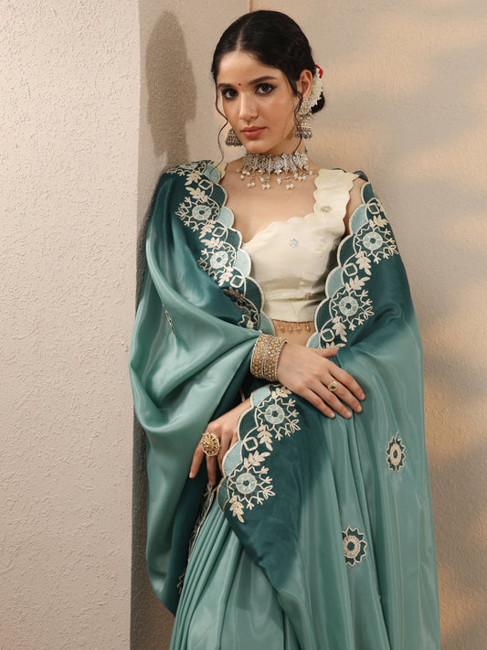 Green Embroidered Silk Blend Saree With Unstitched Blouse Piece