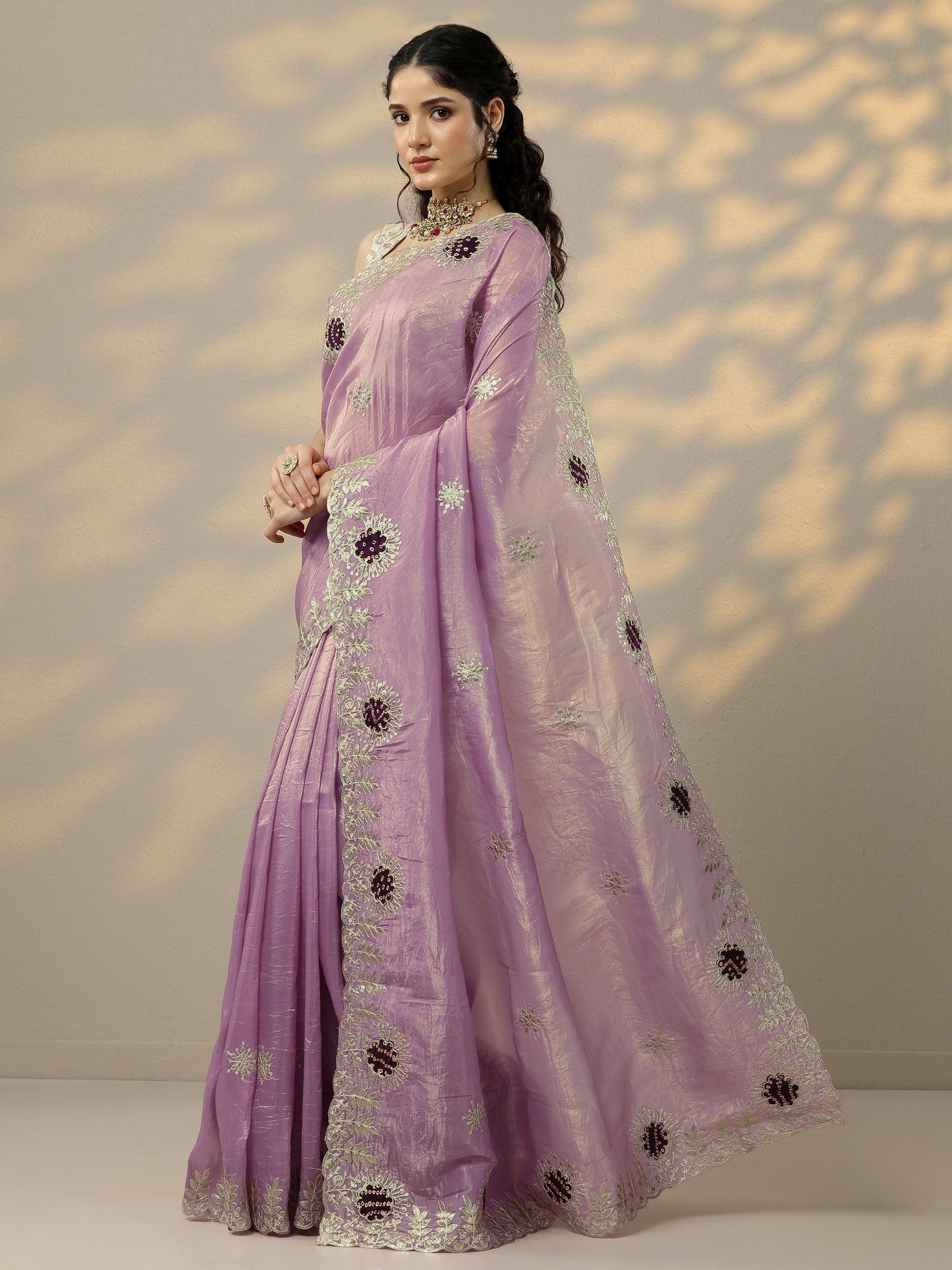 Lavender Embroidered Organza Saree With Unstitched Blouse Piece
