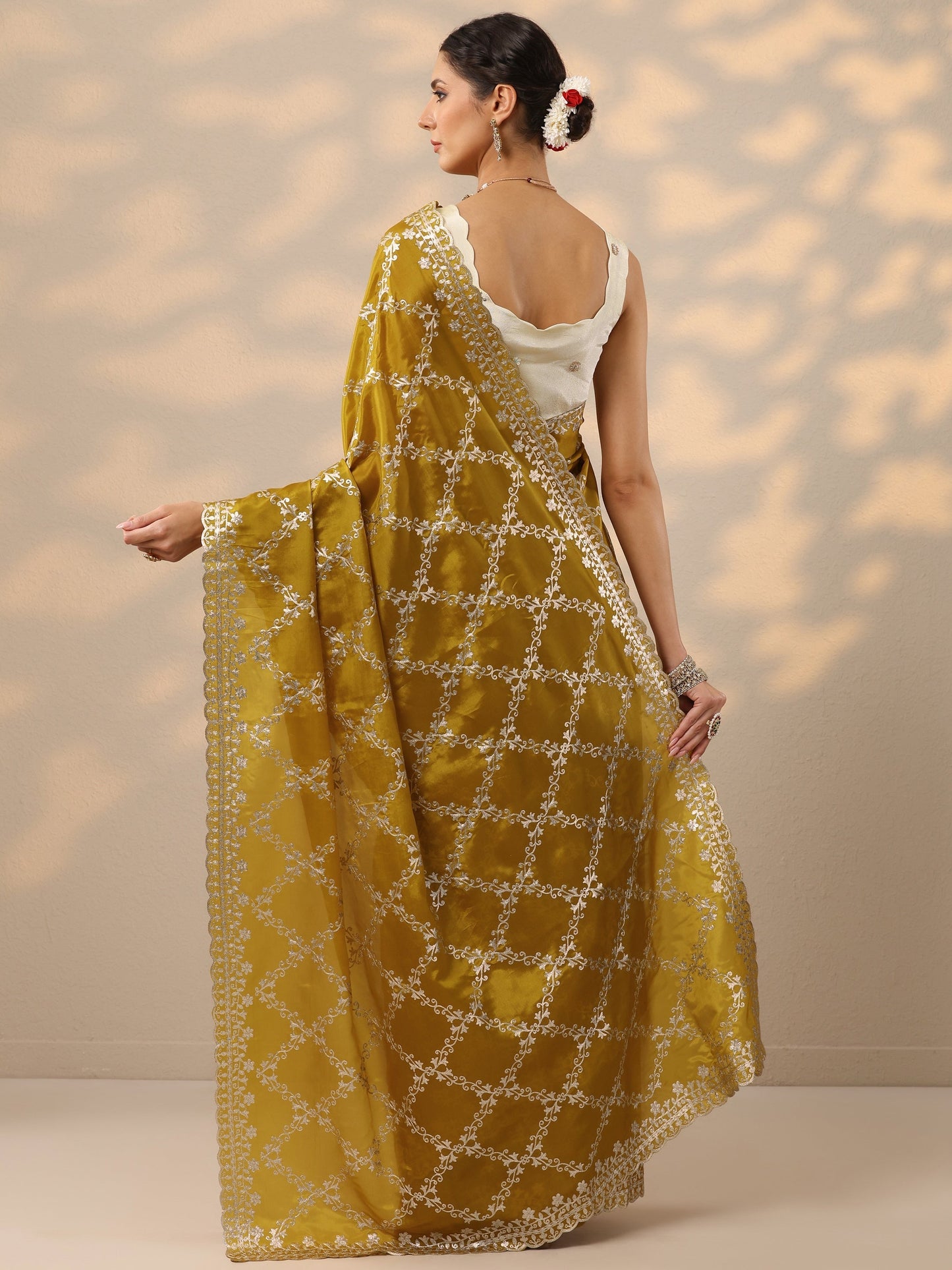 Mustard Embroidered Silk Blend Saree With Unstitched Blouse Piece