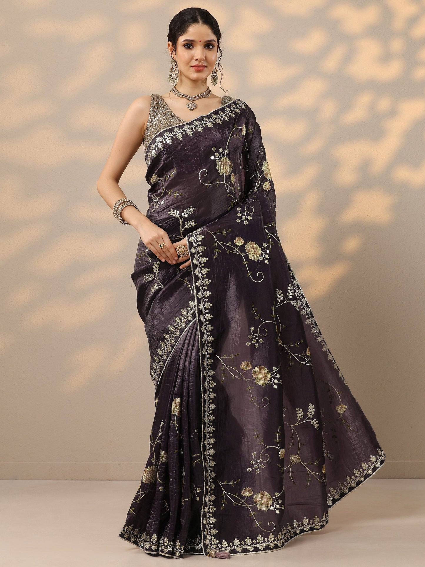 Purple Embroidered Organza Saree With Unstitched Blouse Piece