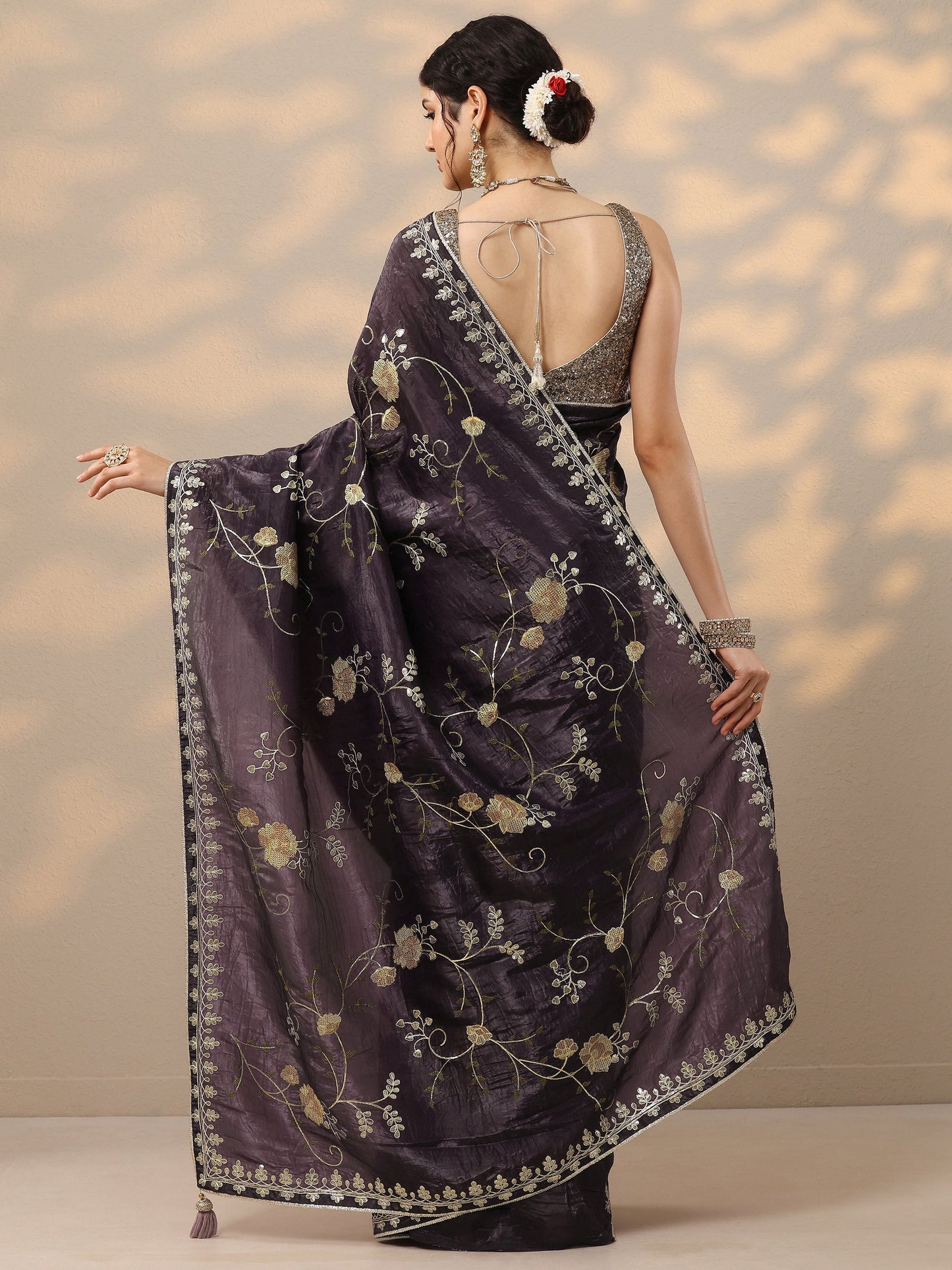 Purple Embroidered Organza Saree With Unstitched Blouse Piece