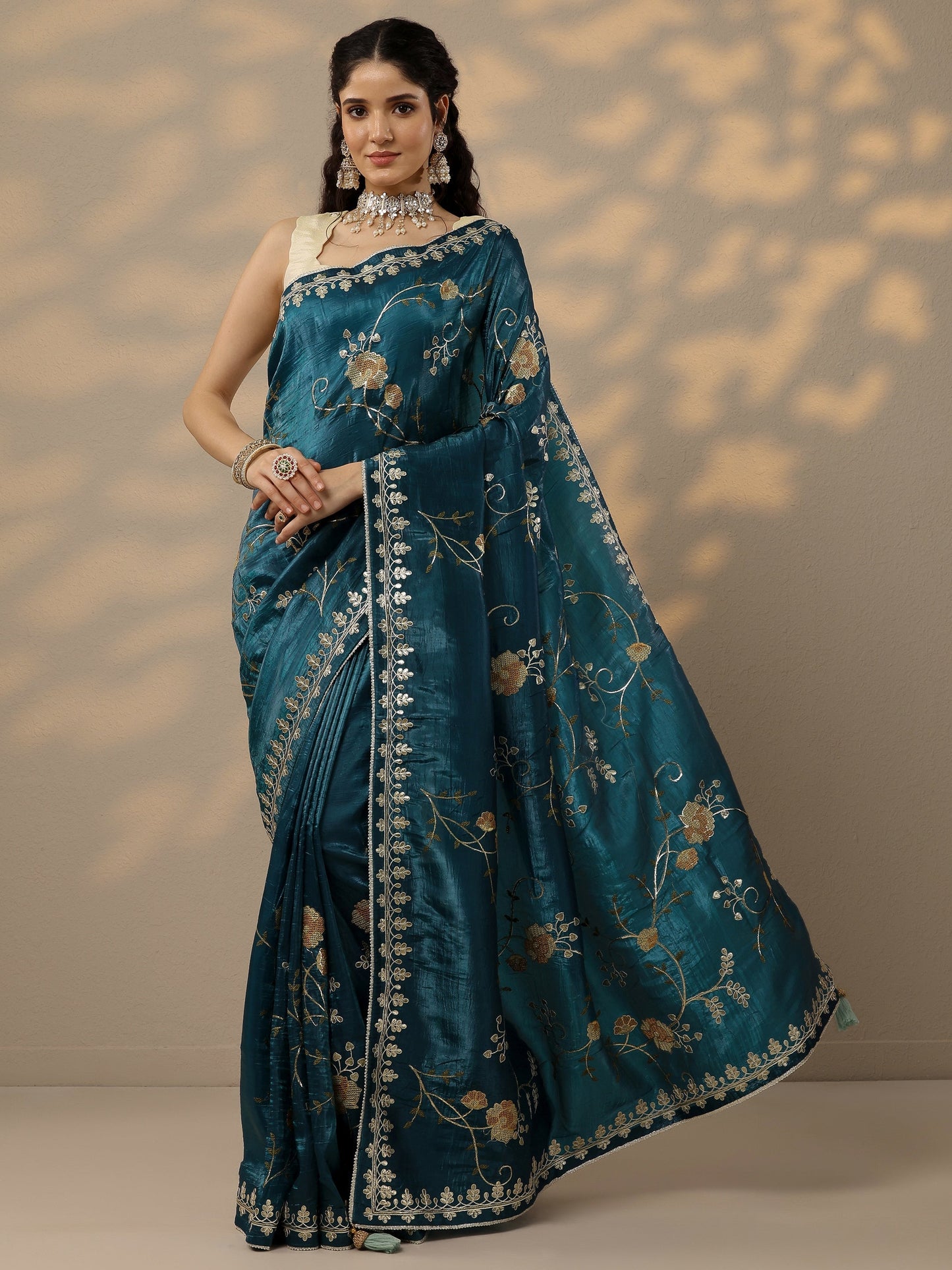 Blue Embroidered Organza Saree With Unstitched Blouse Piece