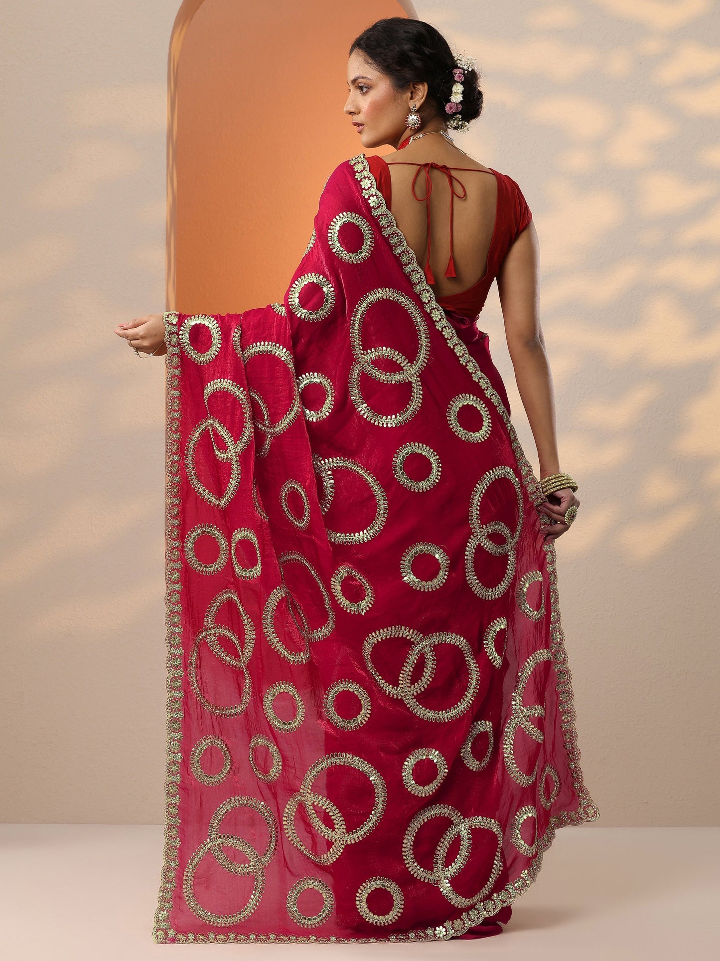 Pink Embroidered Organza Saree With Unstitched Blouse Piece