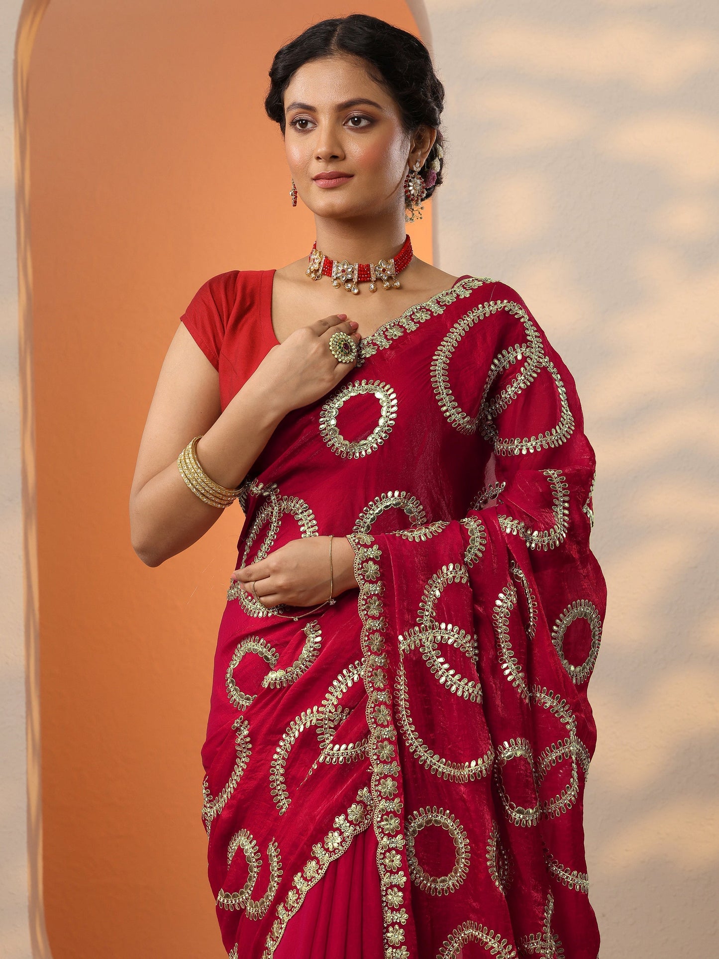 Pink Embroidered Organza Saree With Unstitched Blouse Piece