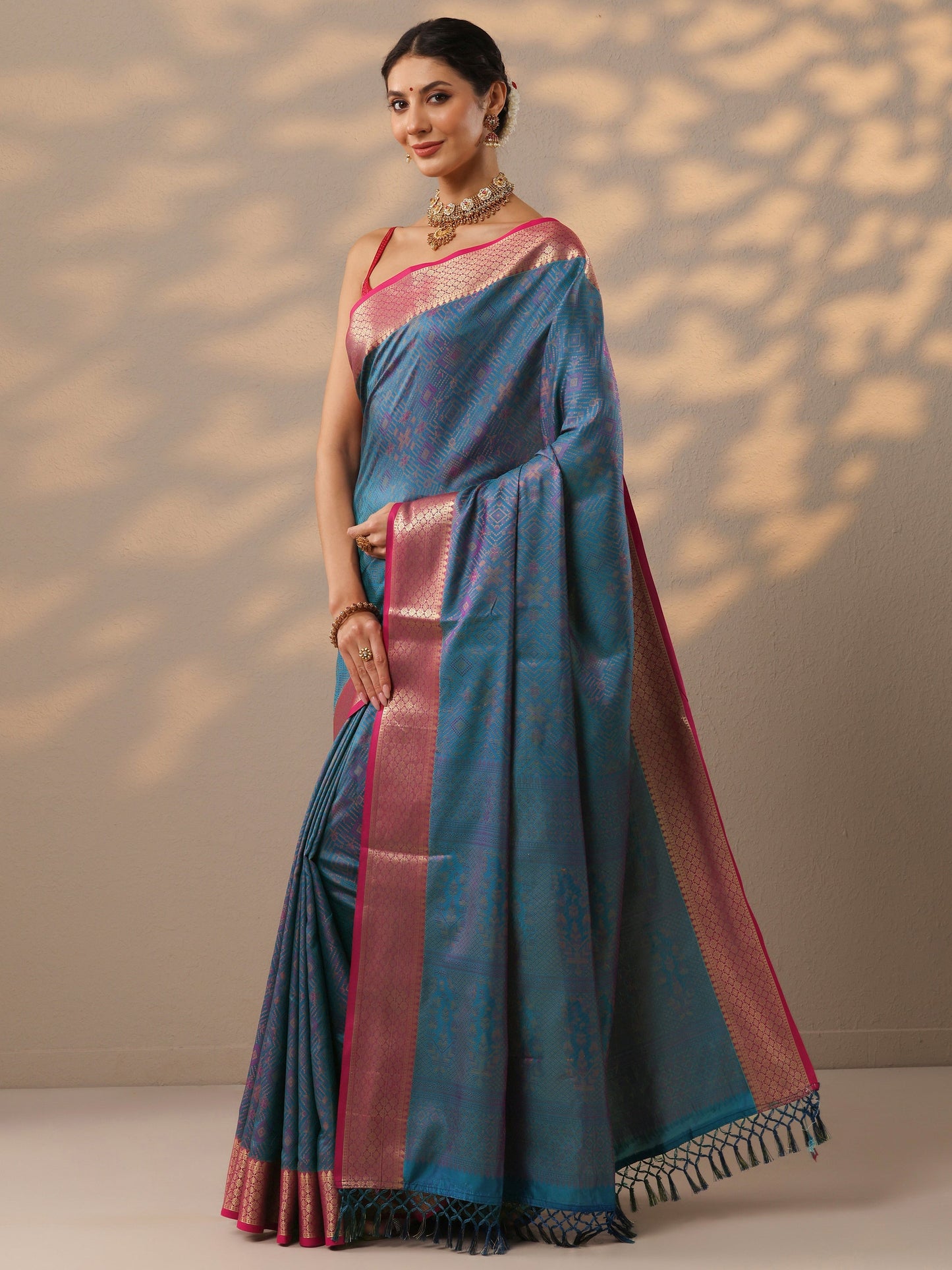 Blue Woven Design Banarasi Silk Blend Saree With Unstitched Blouse Piece
