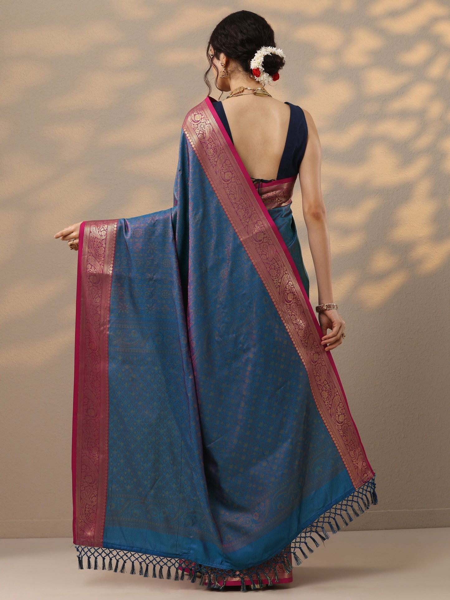 Blue Woven Design Silk blend Saree With Unstitched Blouse Piece
