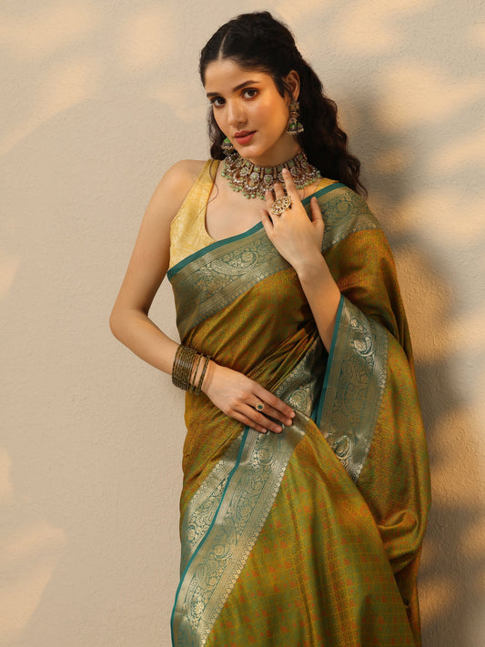 Green Woven Design Banarasi Silk Blend Saree With Unstitched Blouse Piece