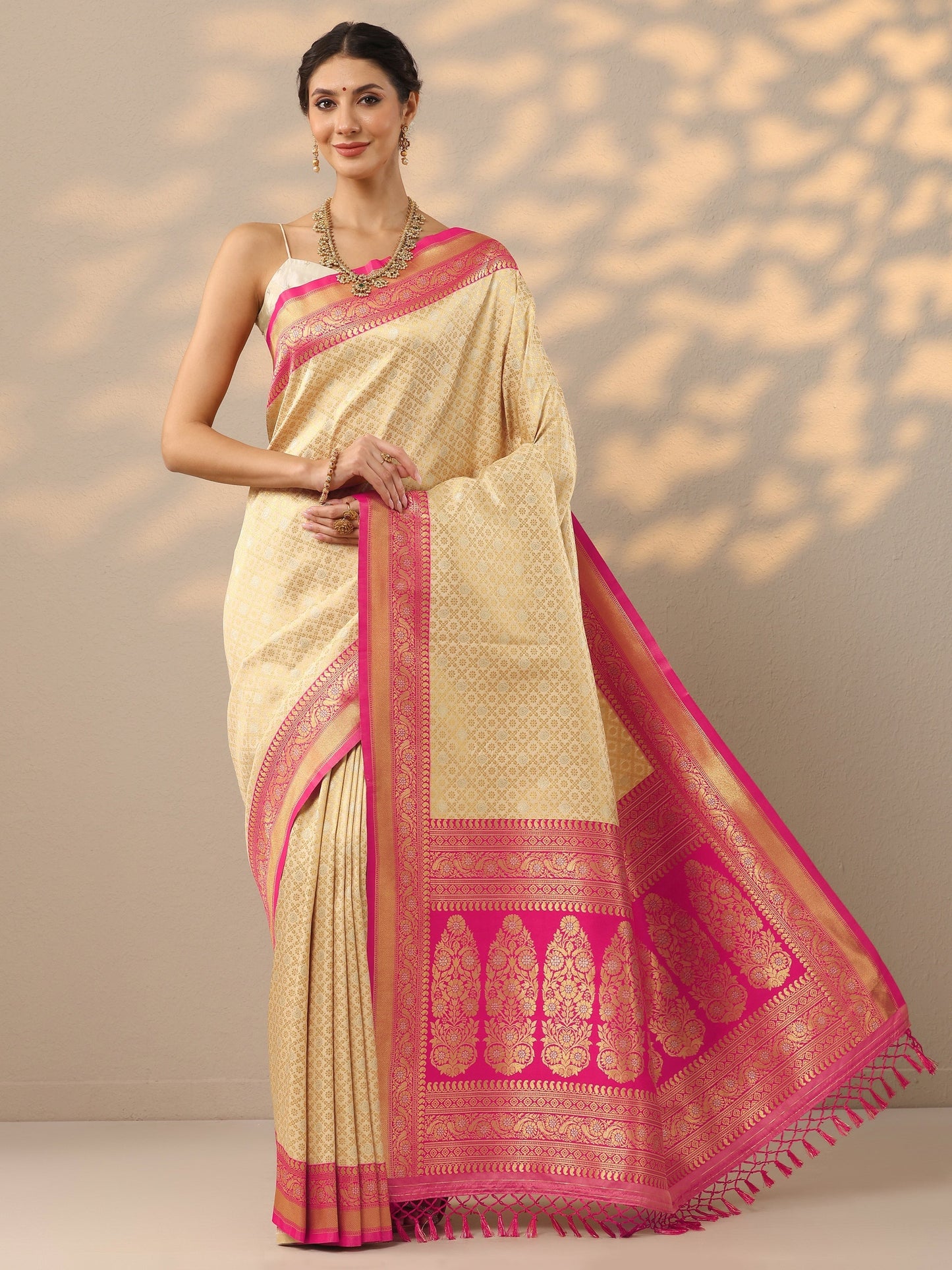 Beige Woven Design Banarasi Silk Blend Saree With Unstitched Blouse Piece