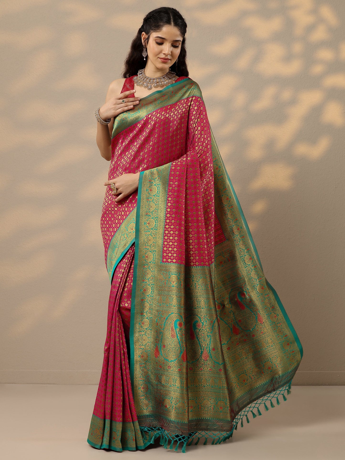 Pink Woven Design Banarasi Silk Blend Saree With Unstitched Blouse Piece