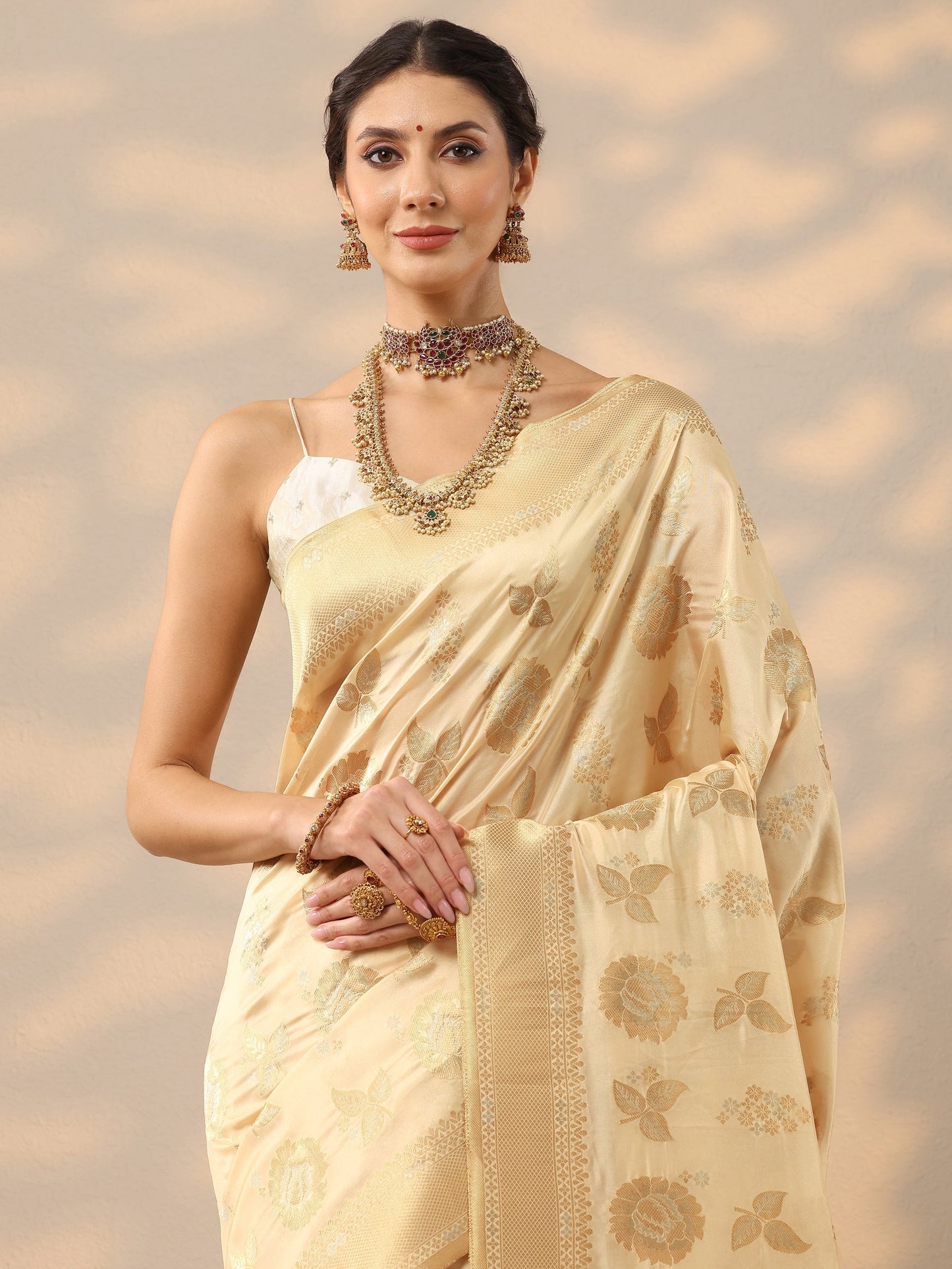 Beige Woven Design Banarasi Silk Blend Saree With Unstitched Blouse Piece