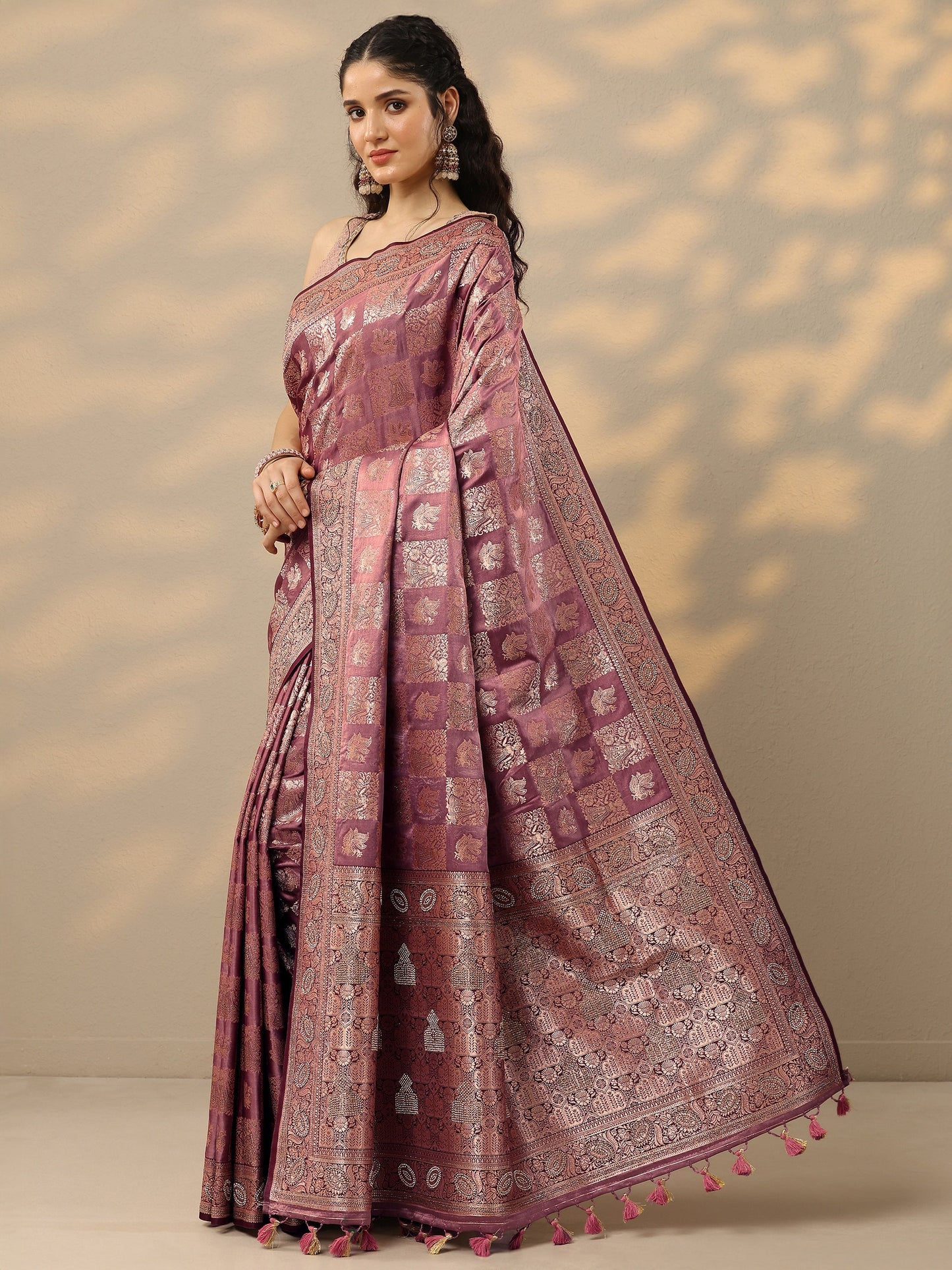 Pink Woven Design Banarasi Silk Blend Saree With Unstitched Blouse Piece