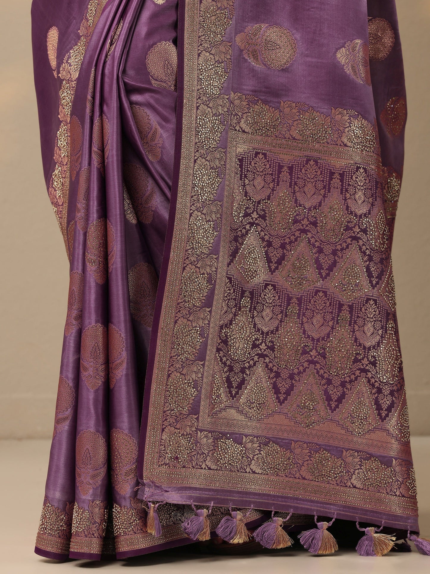 Purple Woven Design Banarasi Silk Blend Saree With Unstitched Blouse Piece