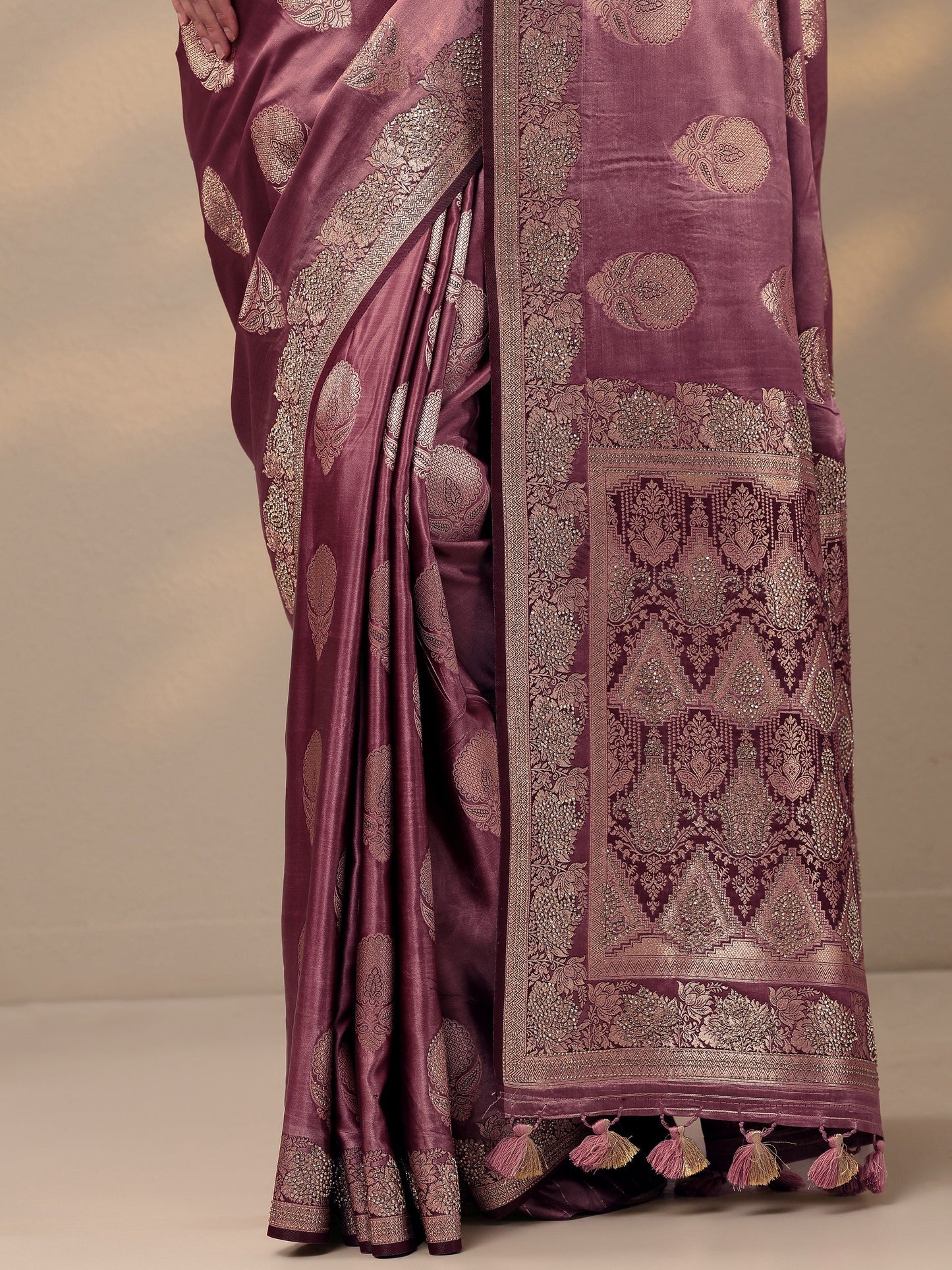 Pink Woven Design Banarasi Silk Blend Saree With Unstitched Blouse Piece