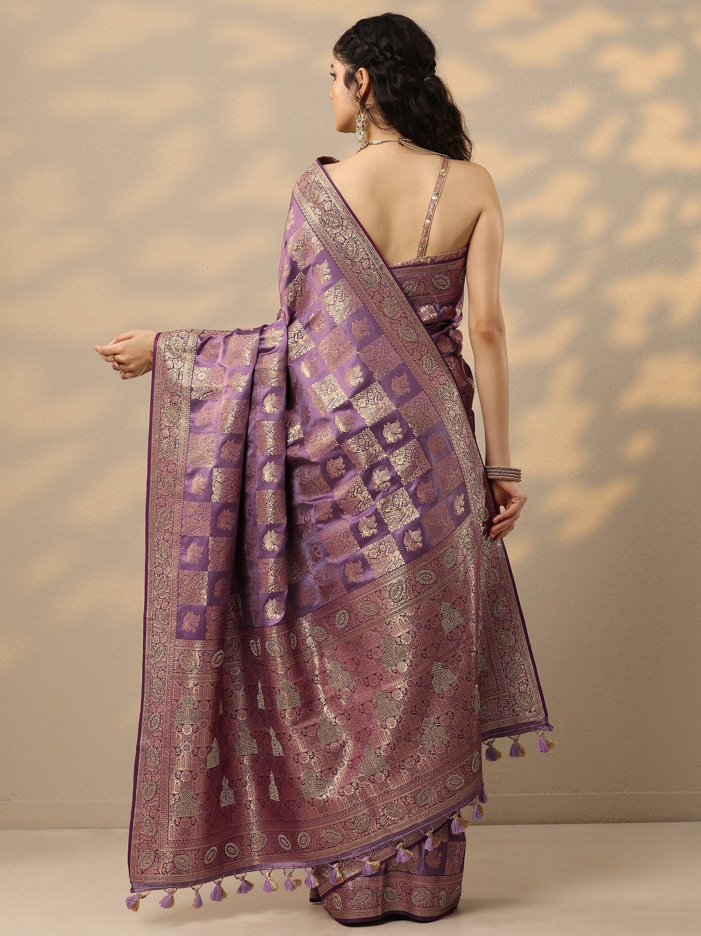 Purple Woven Design Banarasi Silk Blend Saree With Unstitched Blouse Piece