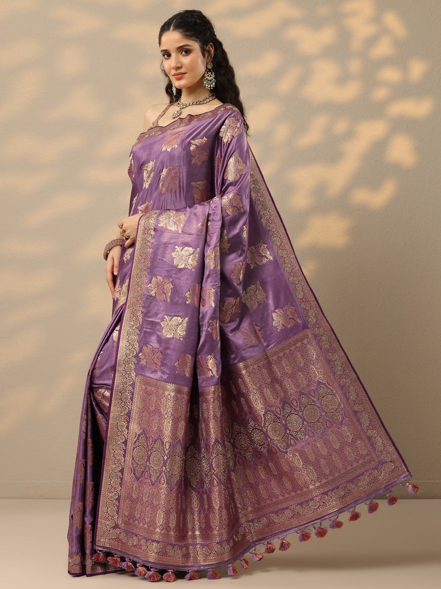 Purple Woven Design Banarasi Silk Blend Saree With Unstitched Blouse Piece