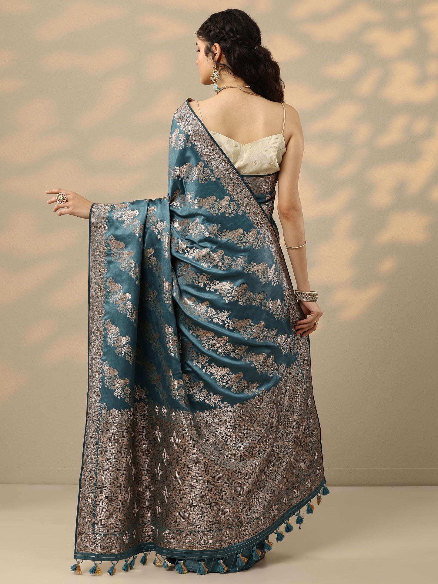 Blue Woven Design Banarasi Silk Blend Saree With Unstitched Blouse Piece