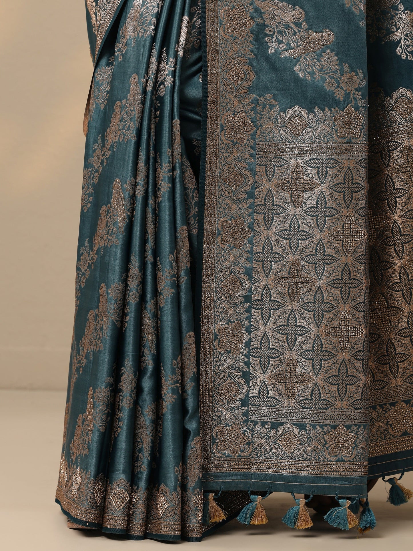 Blue Woven Design Banarasi Silk Blend Saree With Unstitched Blouse Piece