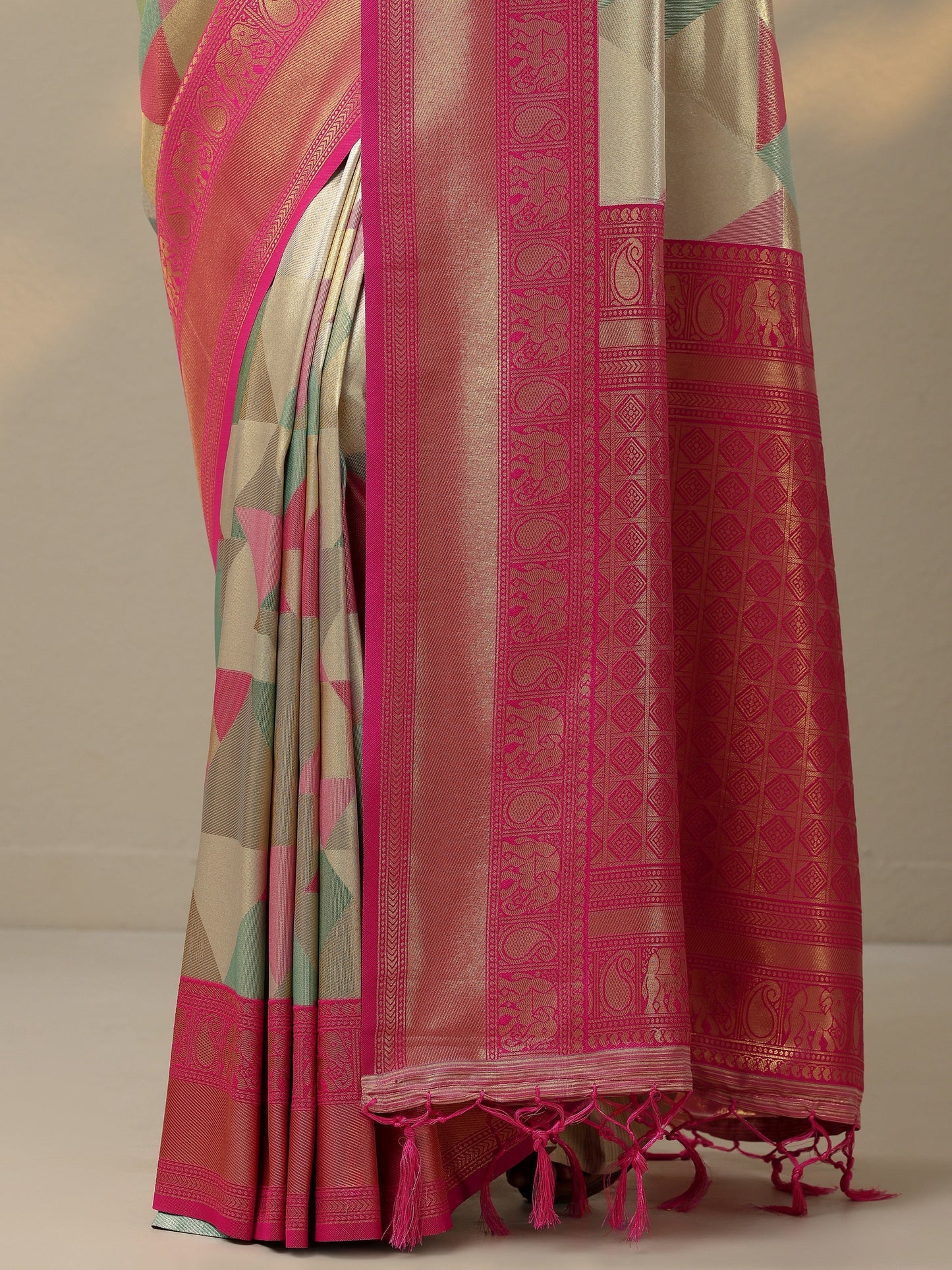 Multi Woven Design Banarasi Silk Blend Saree With Unstitched Blouse Piece