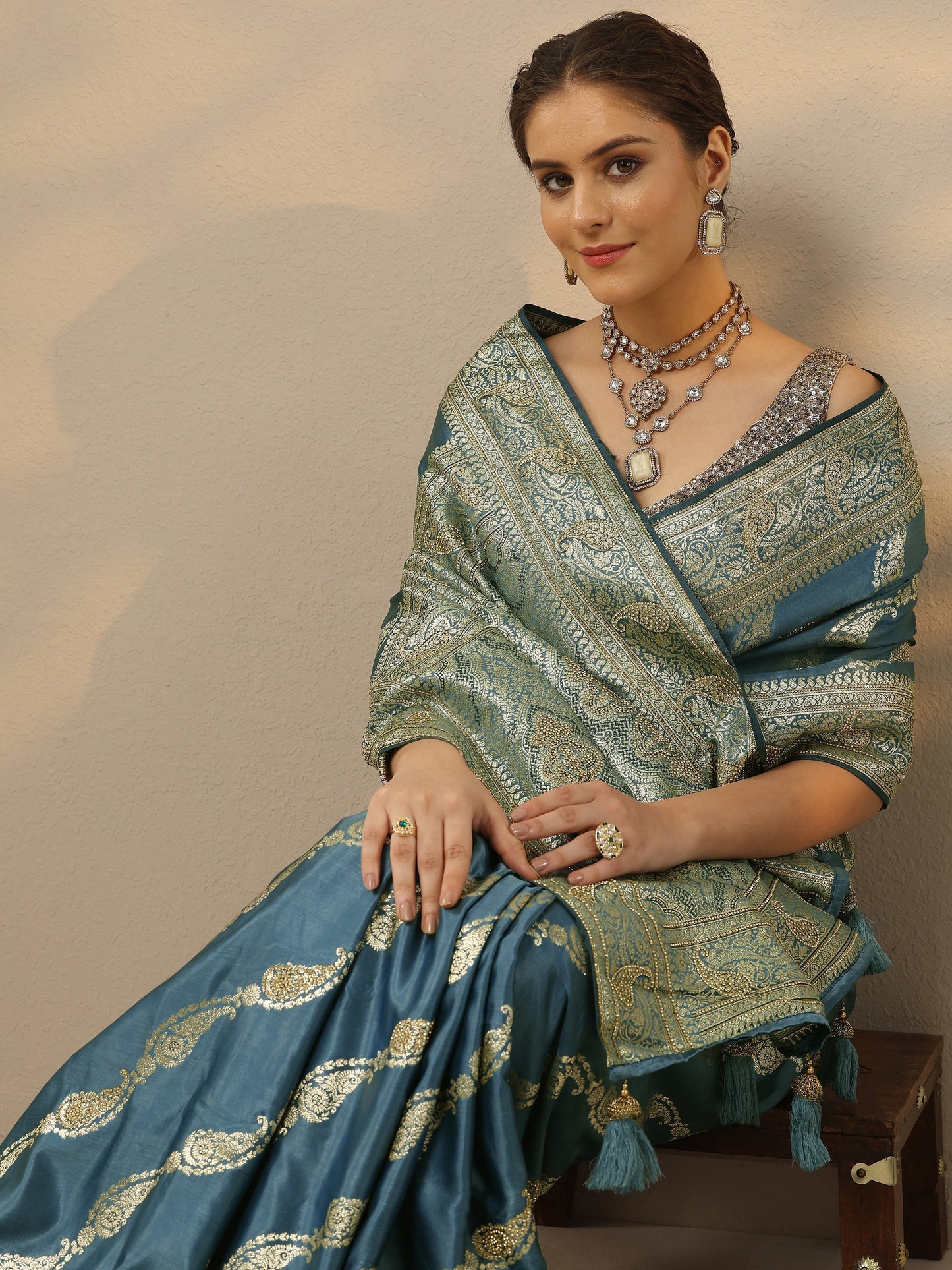 Blue Embellished Banarasi Silk Blend Saree With Unstitched Blouse Piece