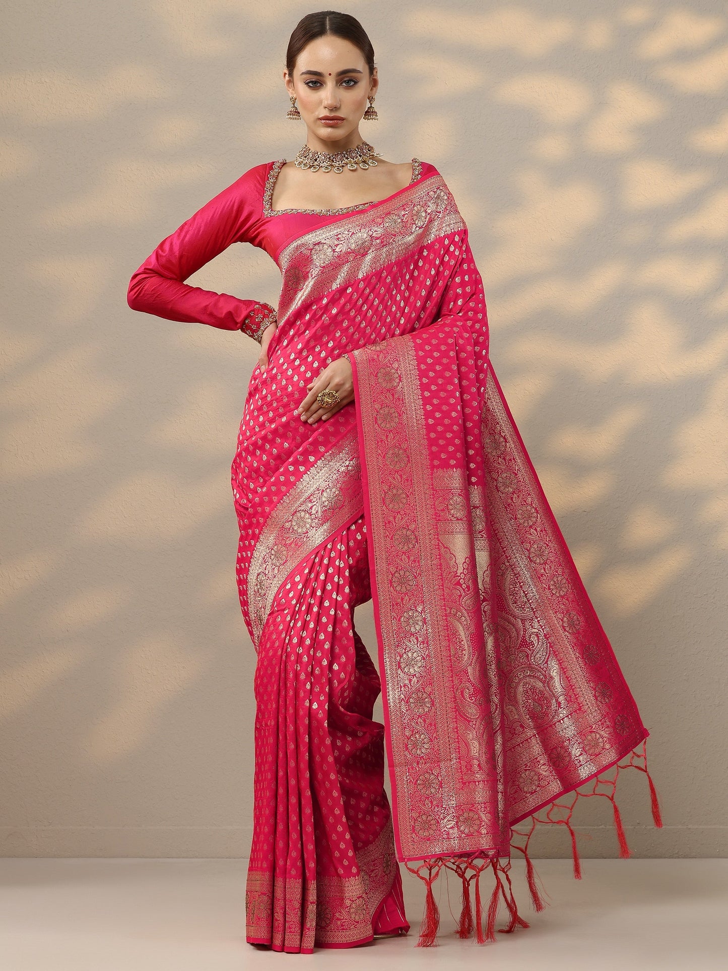 Pink Woven Design Banarasi Silk Blend Saree With Unstitched Blouse Piece