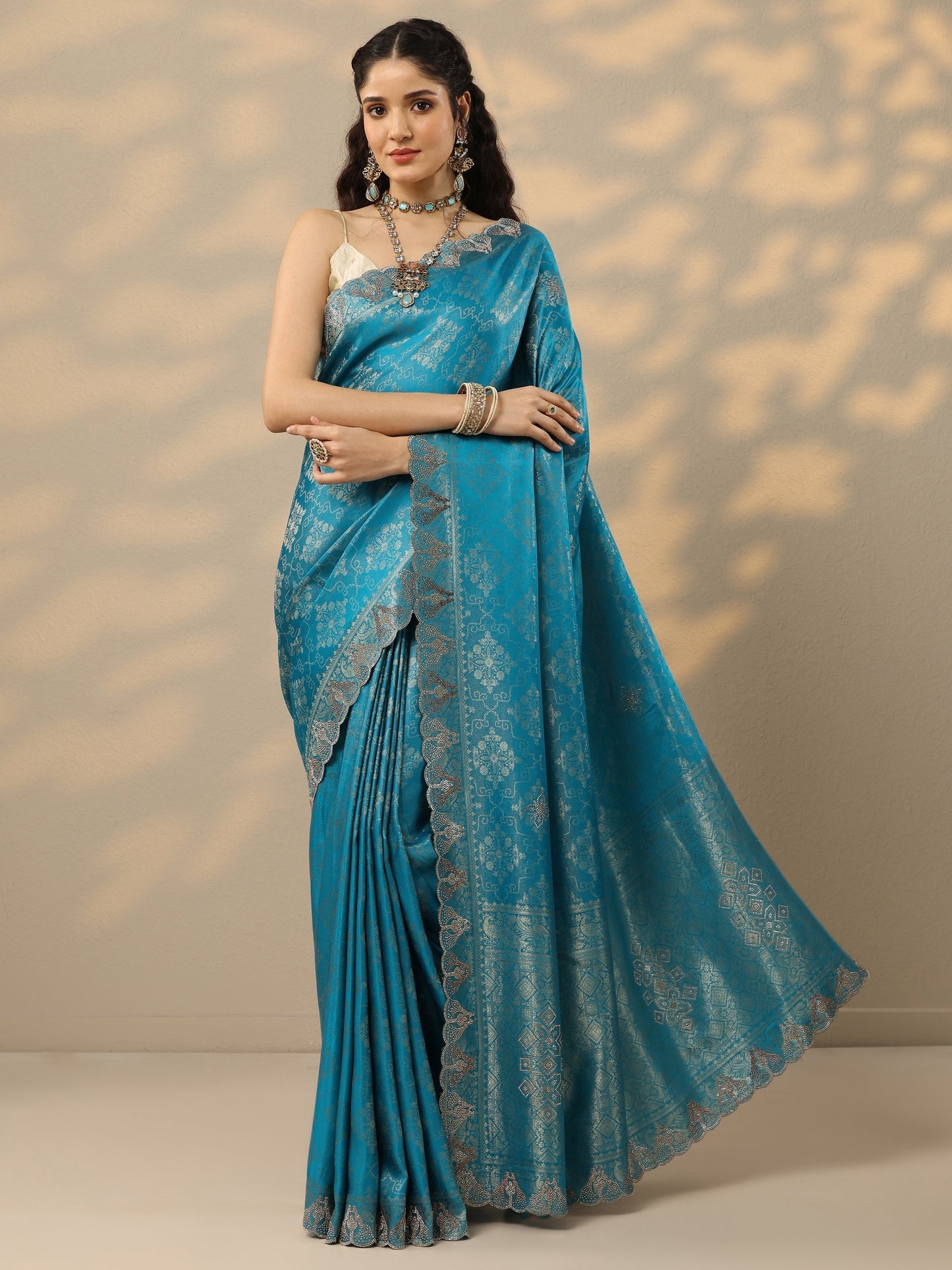 Blue Woven Design Banarasi Silk Blend Saree With Unstitched Blouse Piece