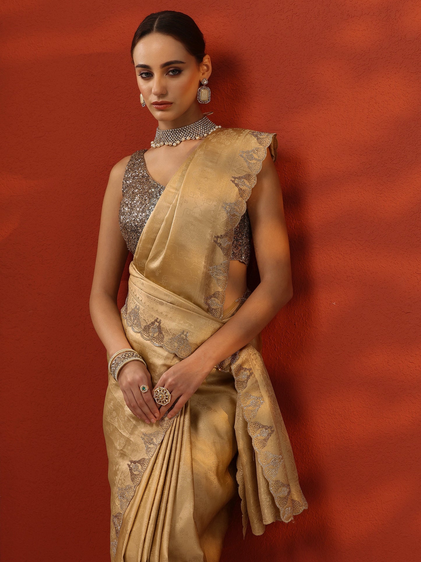 Gold Woven Design Silk Blend Saree With Unstitched Blouse Piece