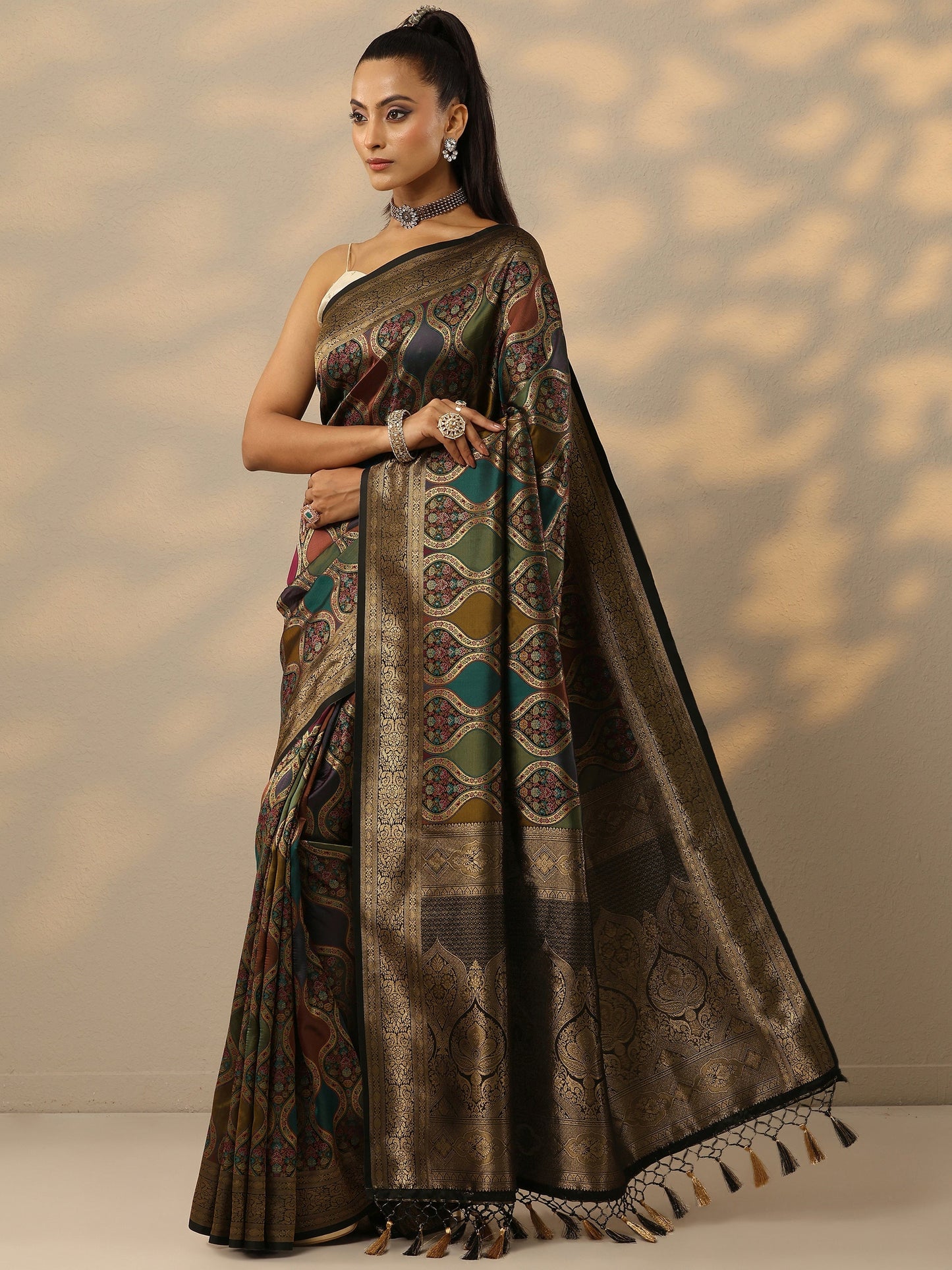 Multi Woven Design Banarasi Silk Blend Saree With Unstitched Blouse Piece