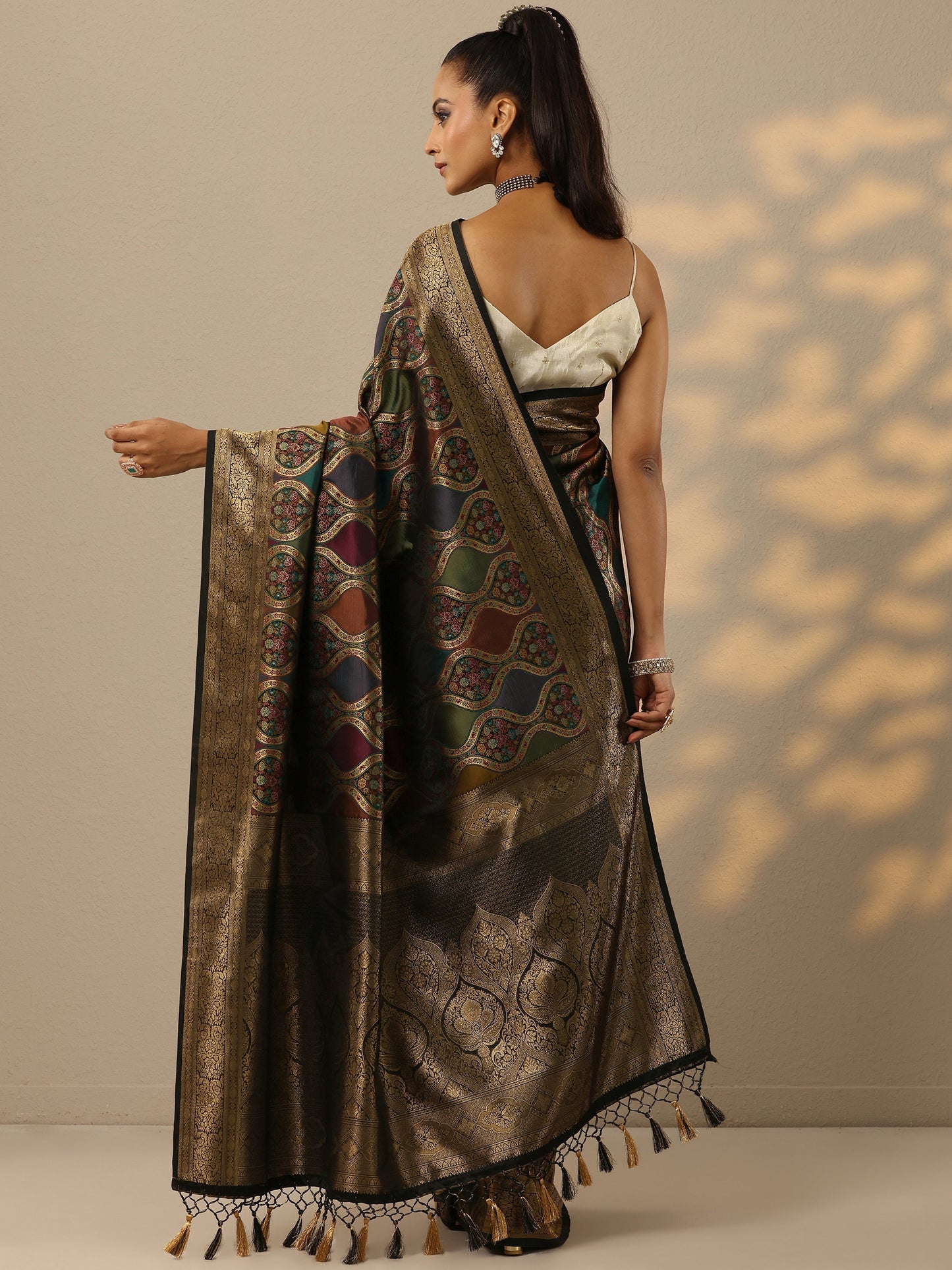 Multi Woven Design Banarasi Silk Blend Saree With Unstitched Blouse Piece