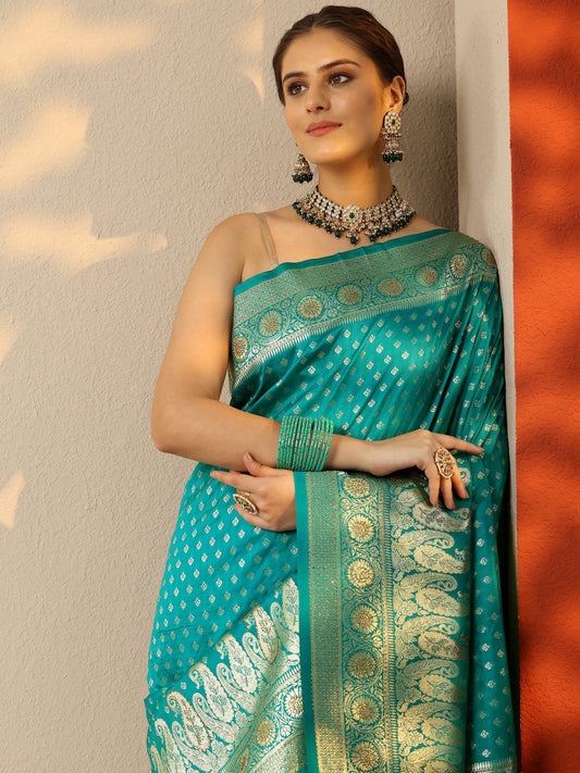 Green Embellished Banarasi Silk Blend Saree With Unstitched Blouse Piece
