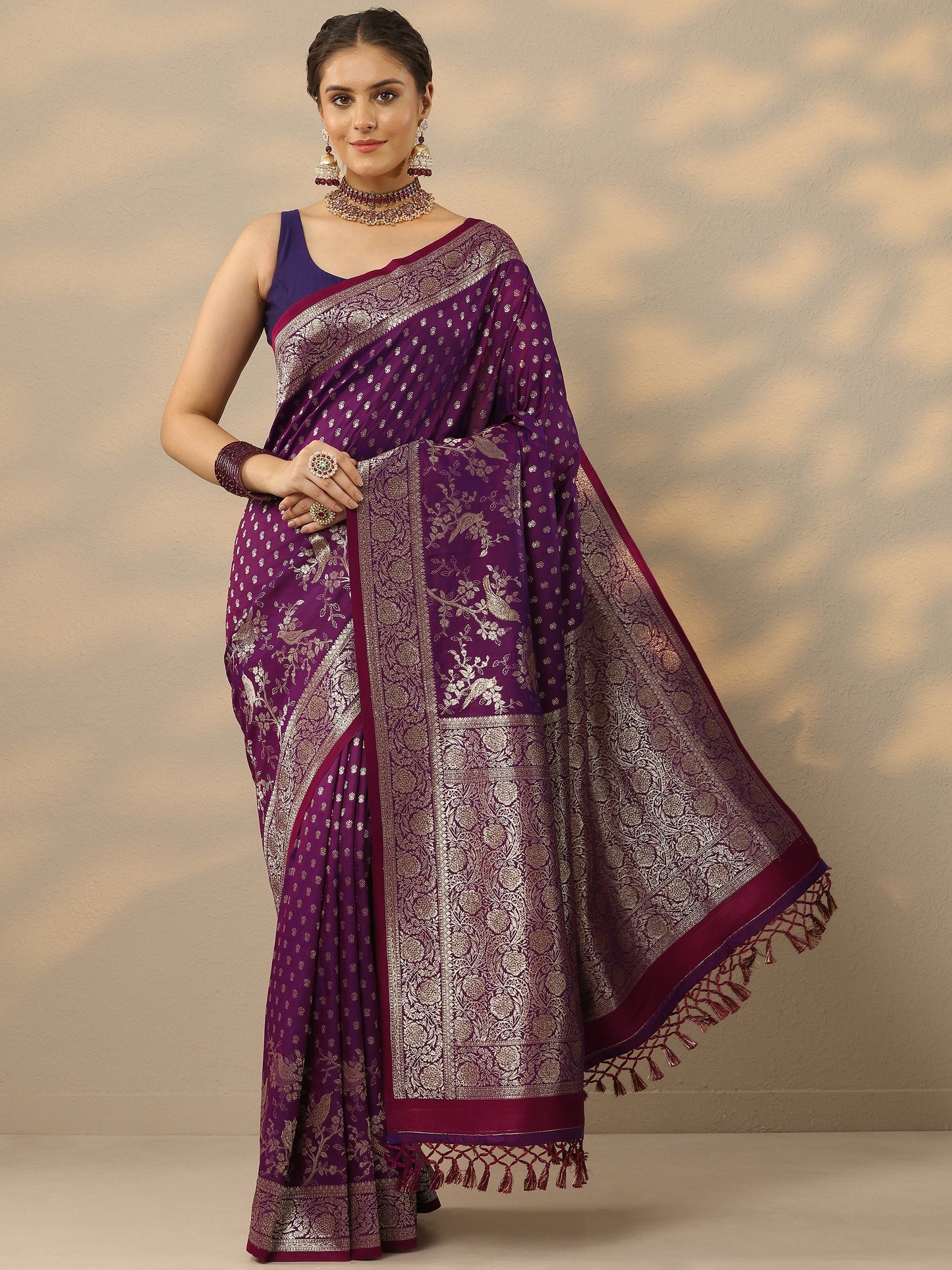 Purple Embellished Banarasi Silk Blend Saree With Unstitched Blouse Piece
