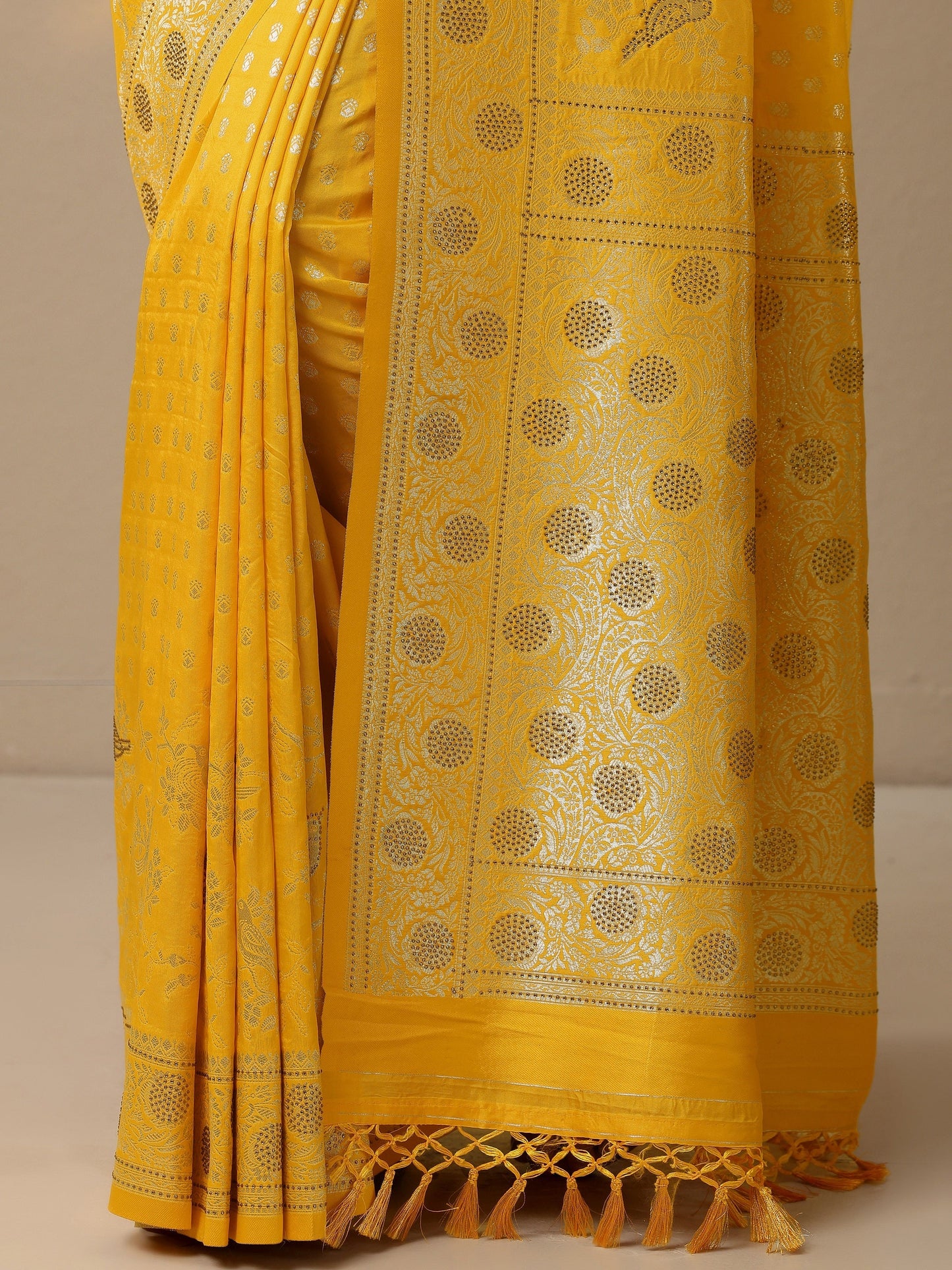 Yellow Woven Design Banarasi Silk Blend Saree With Unstitched Blouse Piece