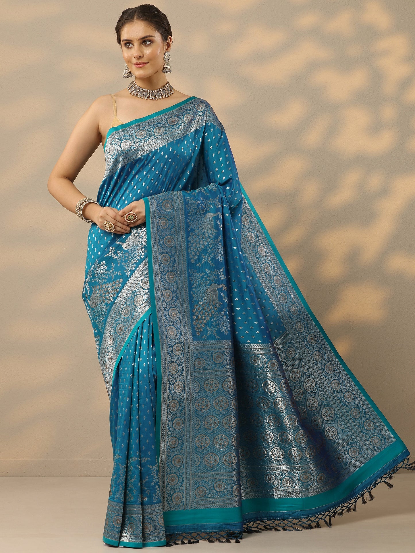 Blue Embellished Banarasi Silk Blend Saree With Unstitched Blouse Piece