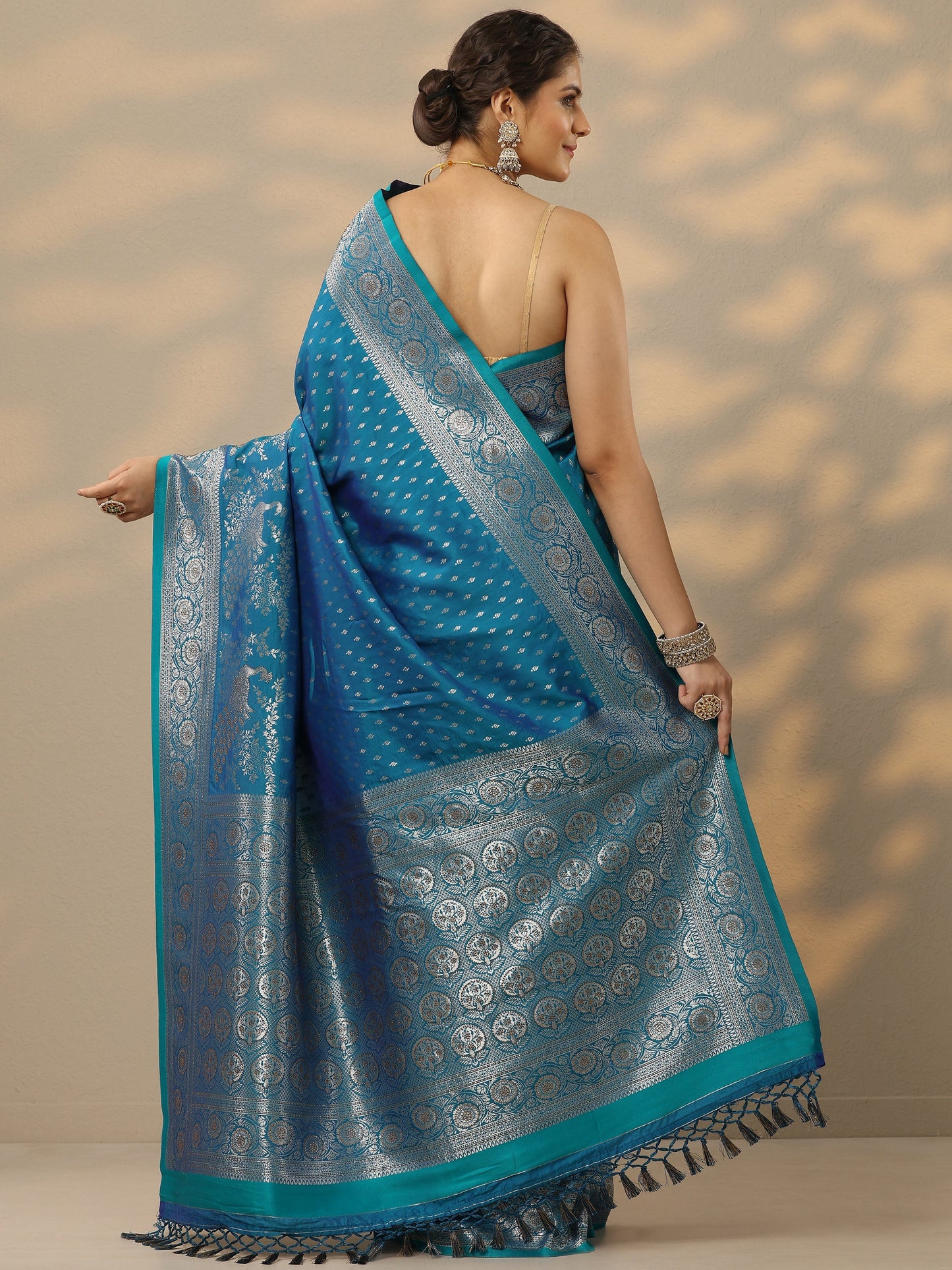 Blue Embellished Banarasi Silk Blend Saree With Unstitched Blouse Piece