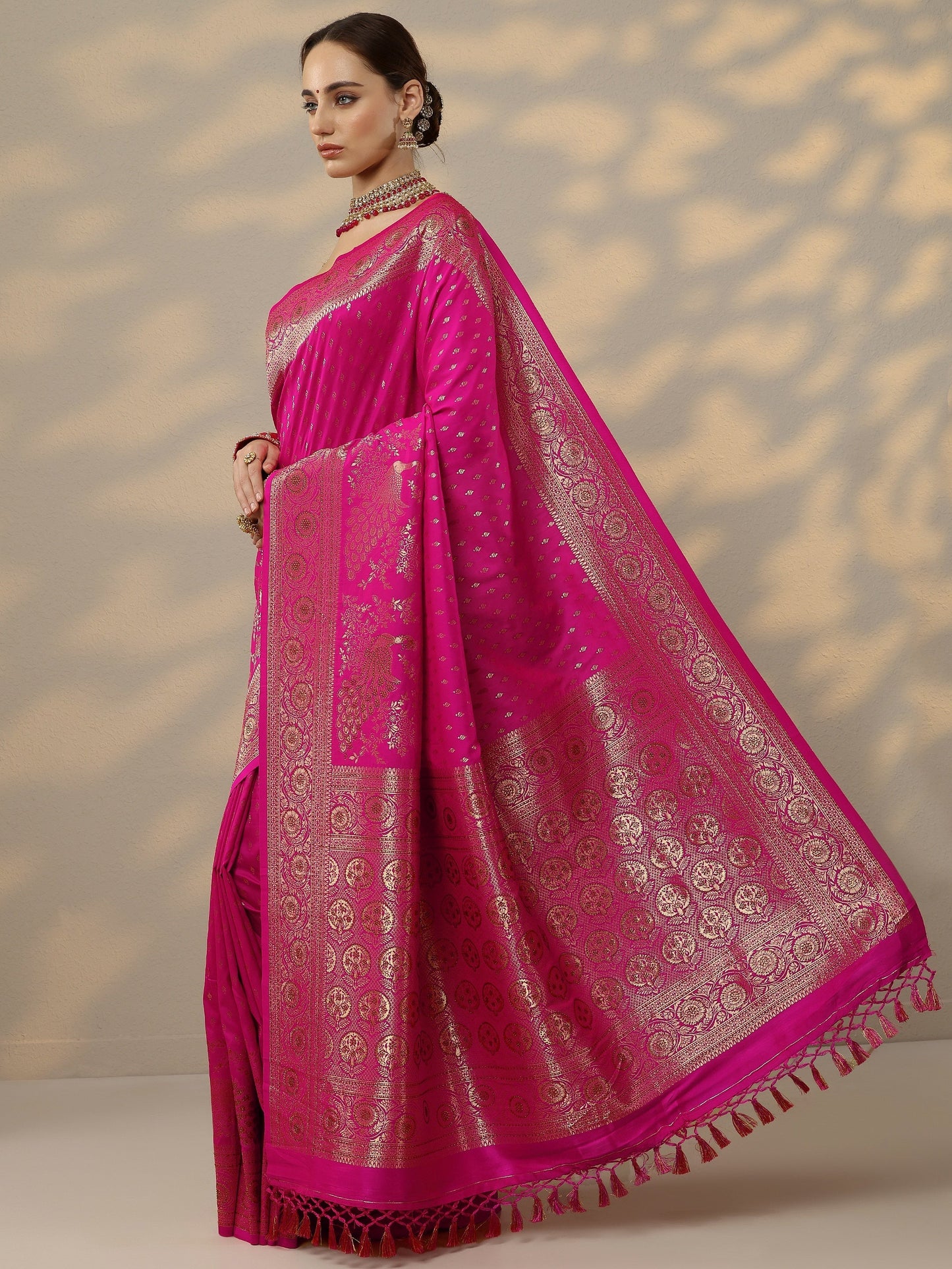 Pink Woven Design Banarasi Silk Blend Saree With Unstitched Blouse Piece