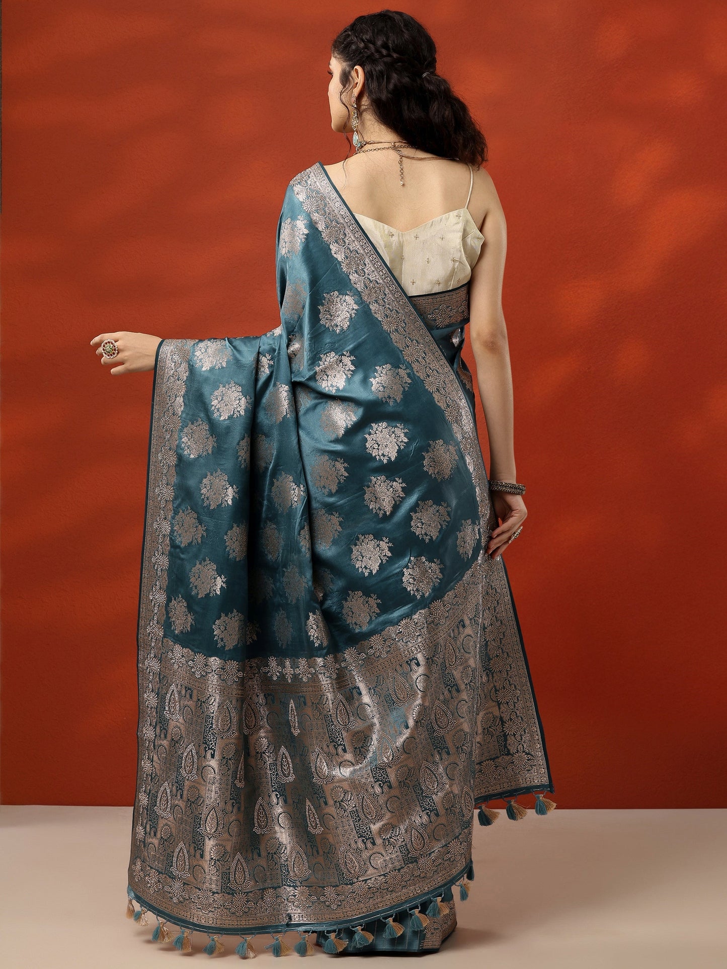 Blue Woven Design Banarasi Silk Blend Saree With Unstitched Blouse Piece