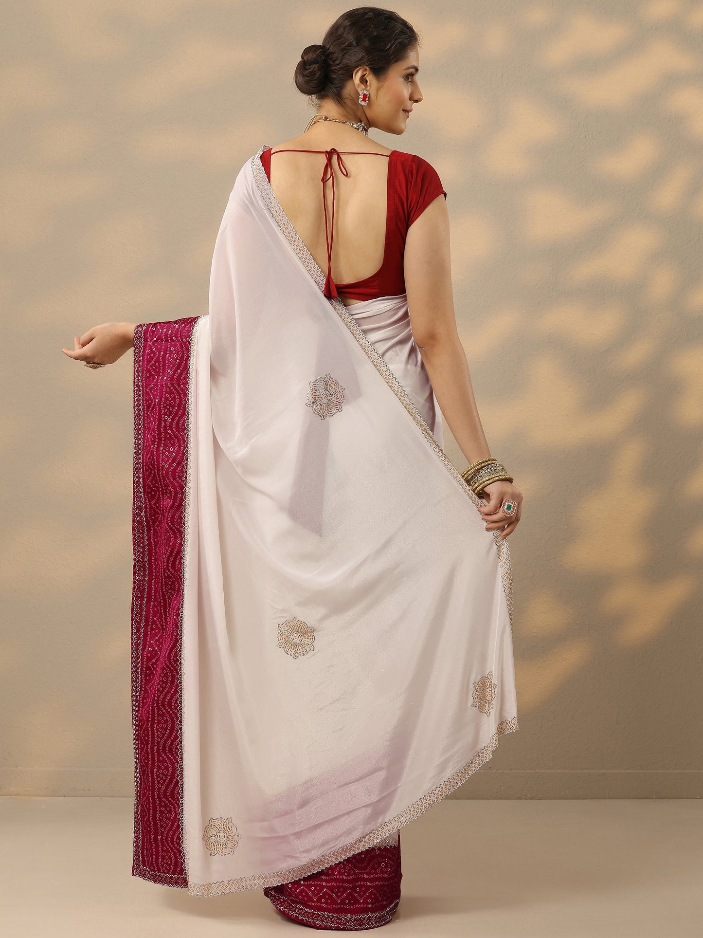 White Embellished Crepe Saree With Unstitched Blouse Piece