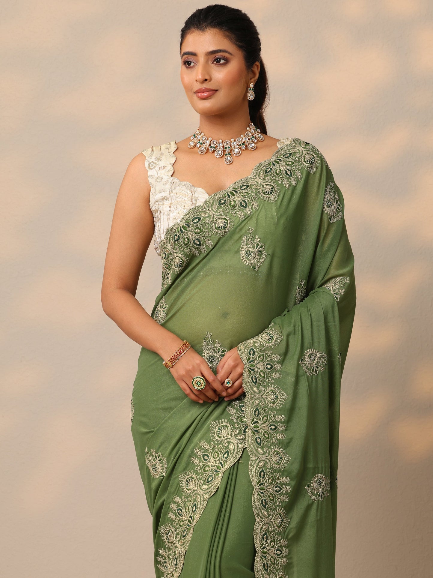 Green Embroidered Silk Blend Sarees With Unstitched Blouse Piece