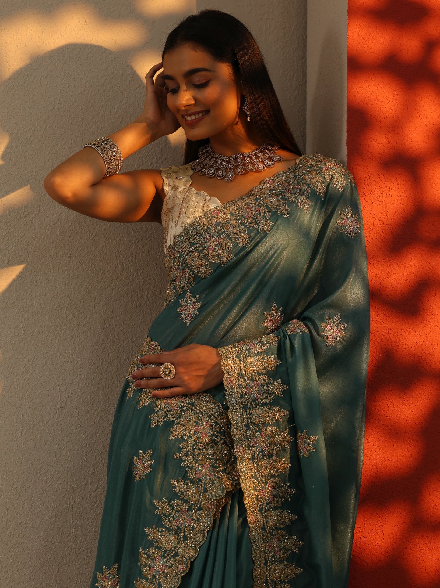 Blue Embroidered Silk Blend Saree With Unstitched Blouse Piece