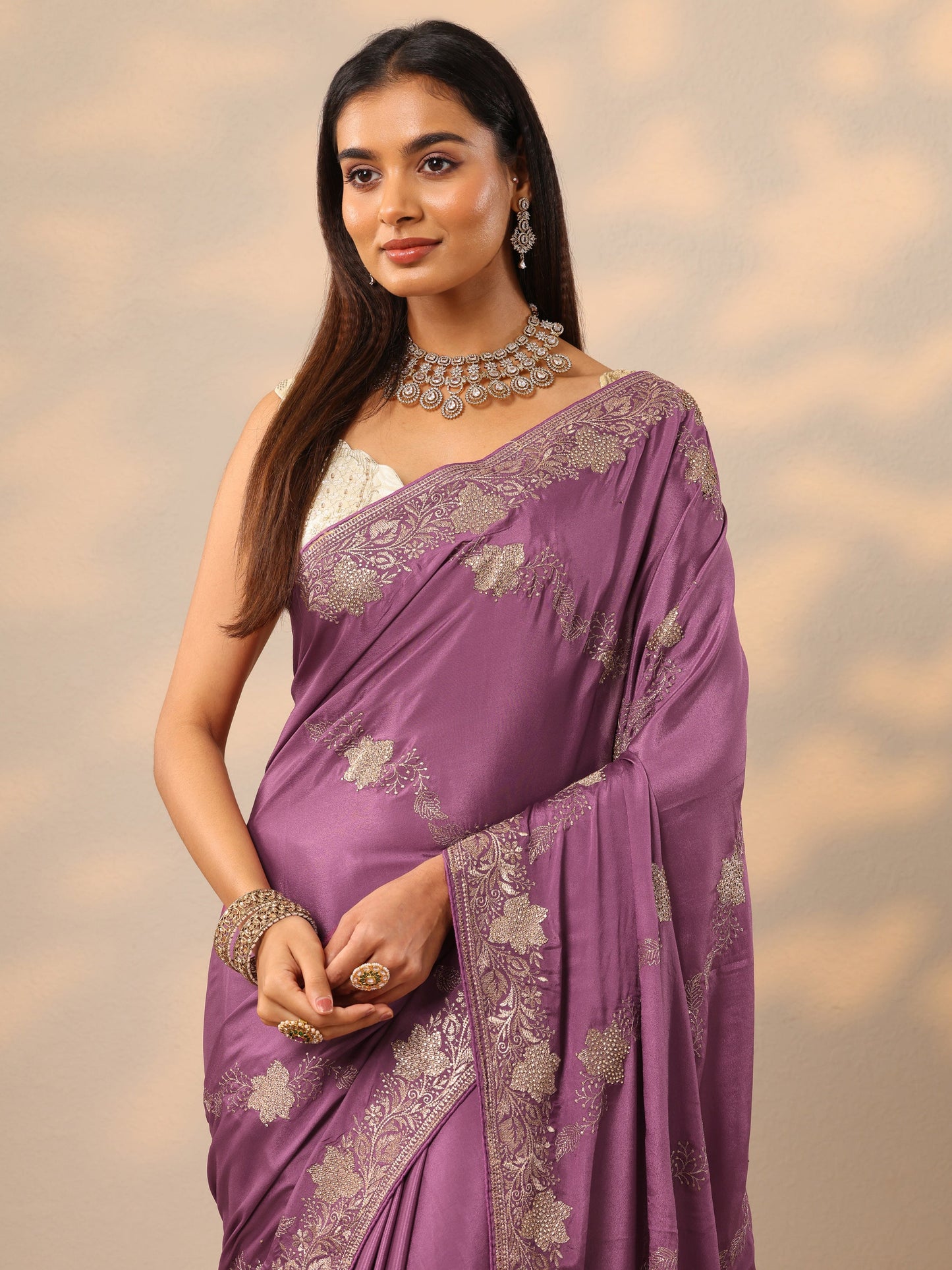 Mauve Embroidered Silk blend Saree With Unstitched Blouse Piece
