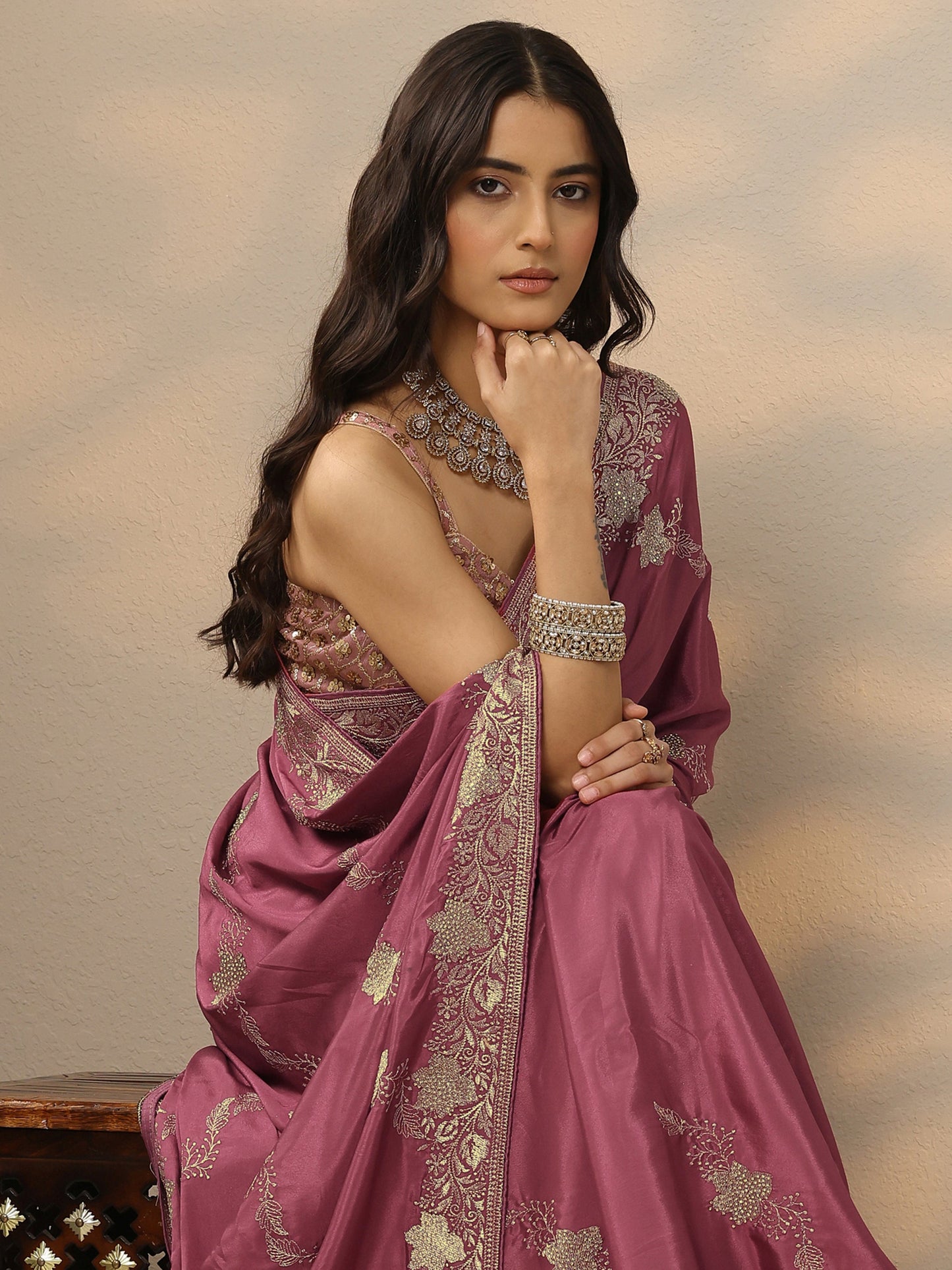Pink Embroidered Silk Blend Saree With Unstitched Blouse Piece