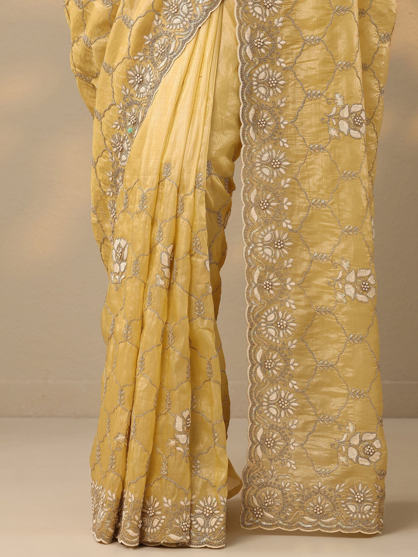 Yellow Embroidered Organza Saree With Unstitched Blouse Piece