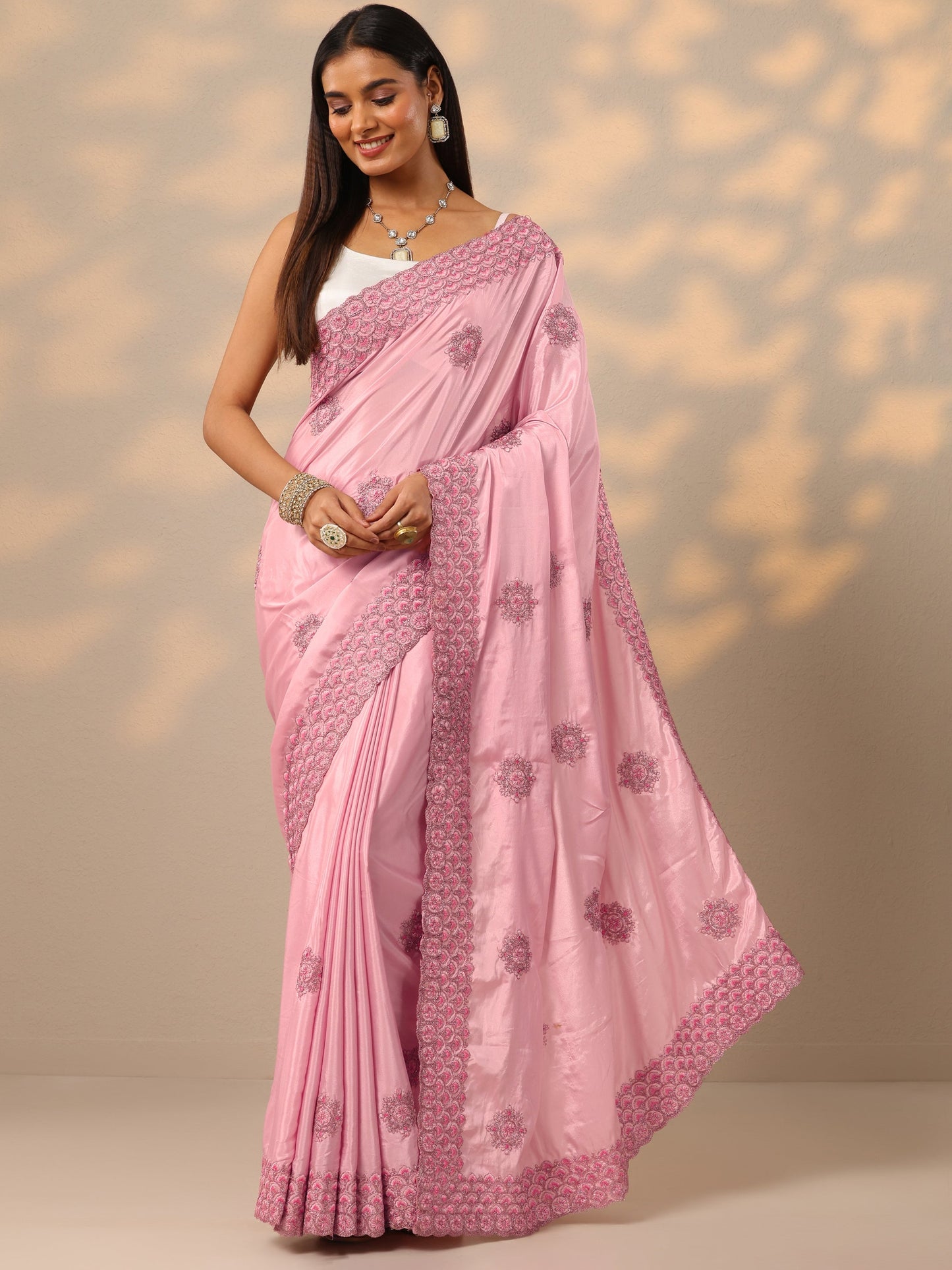 Pink Embroidered Crepe Saree With Unstitched Blouse Piece