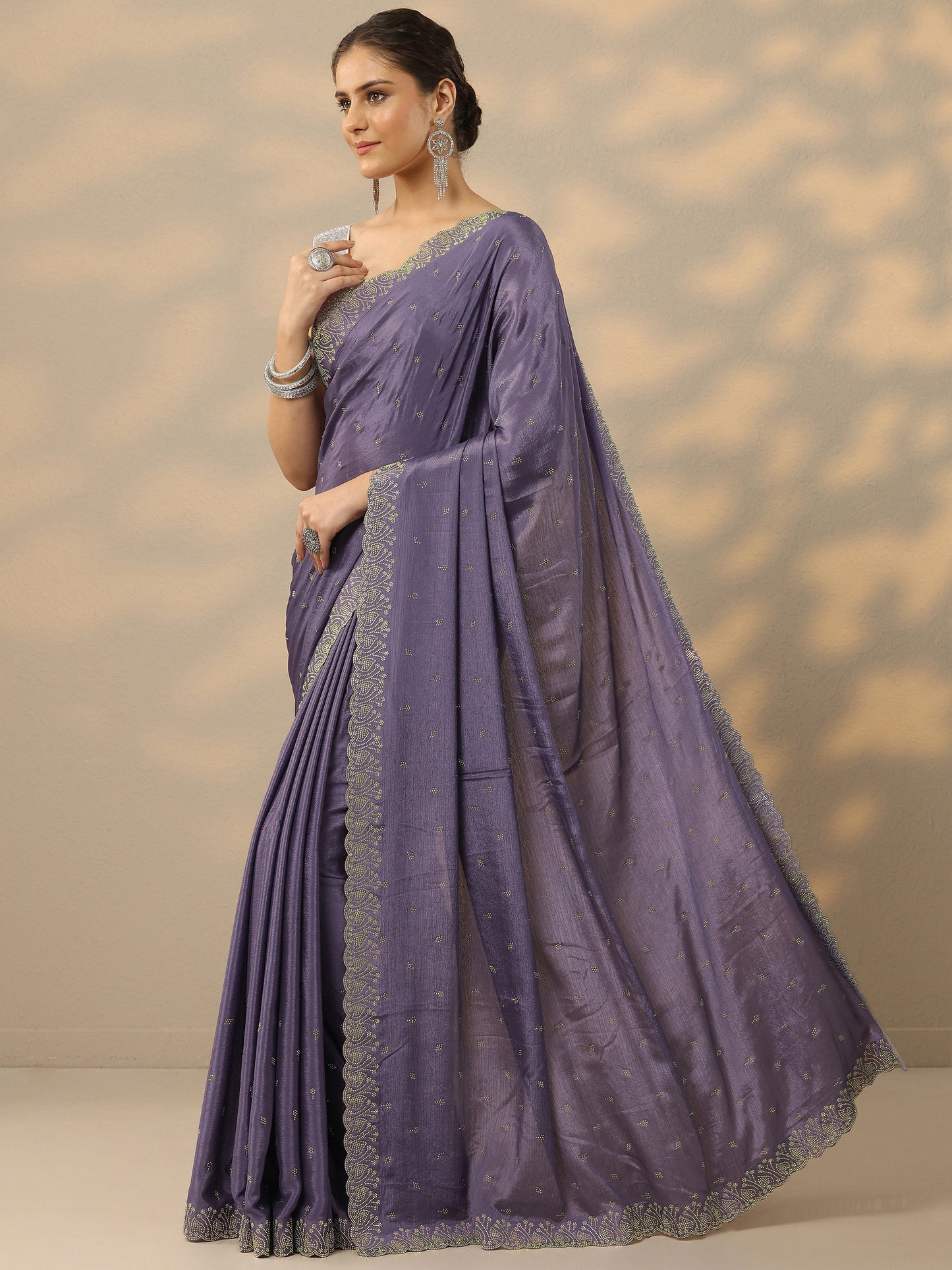 Lavender Embellished Silk Blend Saree With Unstitched Blouse Piece