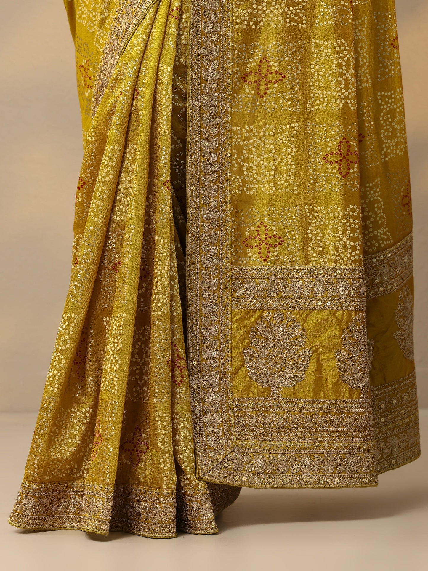 Mustard Printed Banarasi Silk Blend Saree With Unstitched Blouse Piece