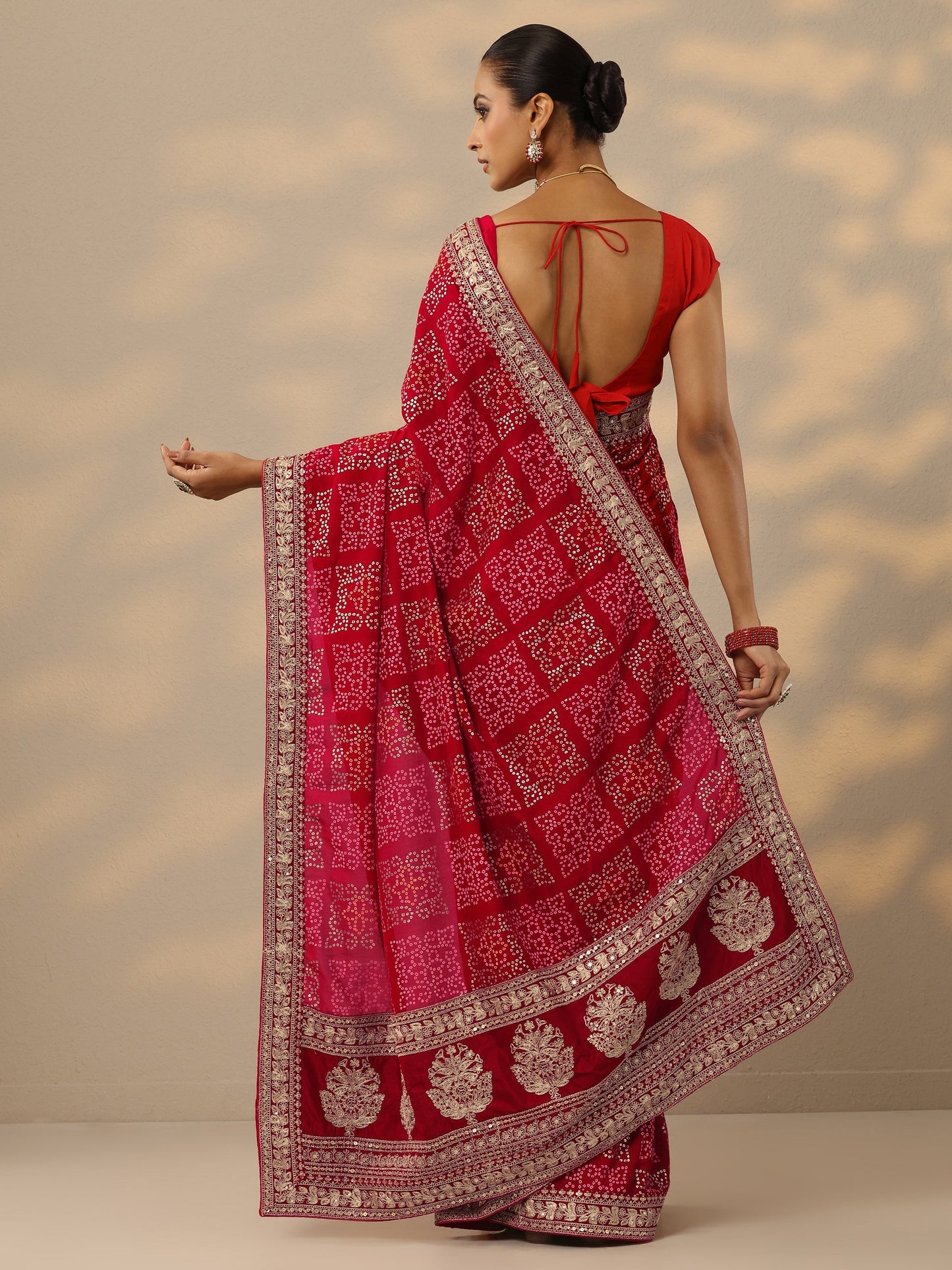 Red Bandhani  Printed Silk Blend Saree With Unstitched Blouse Piece