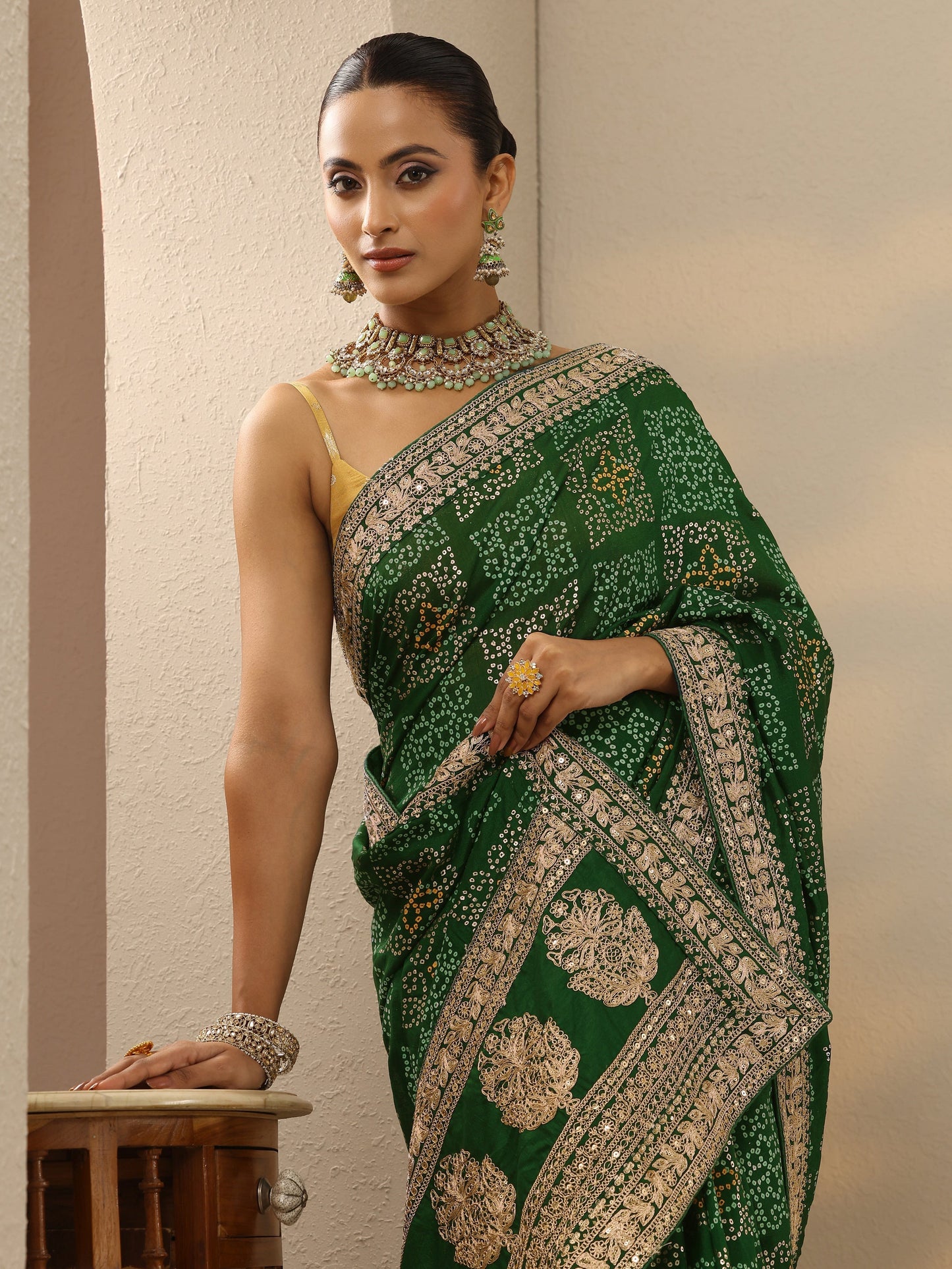 Green Bandhani  Printed Silk Blend Saree With Unstitched Blouse Piece