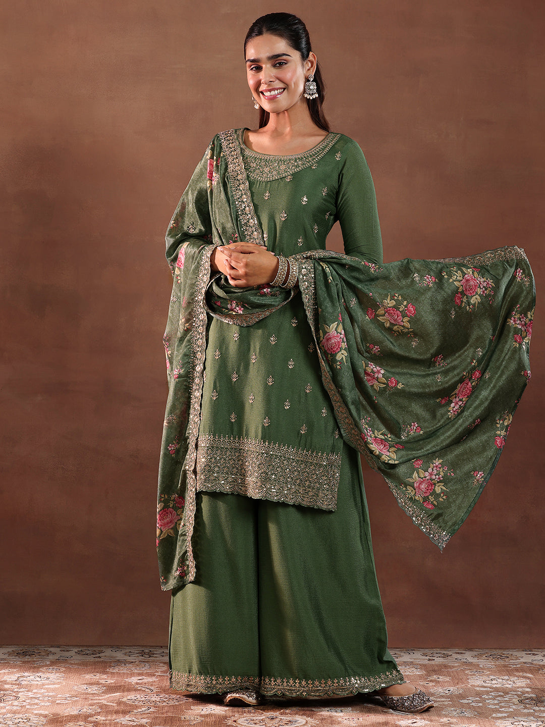 Green Embroidered Silk Blend Straight Suit With Dupatta