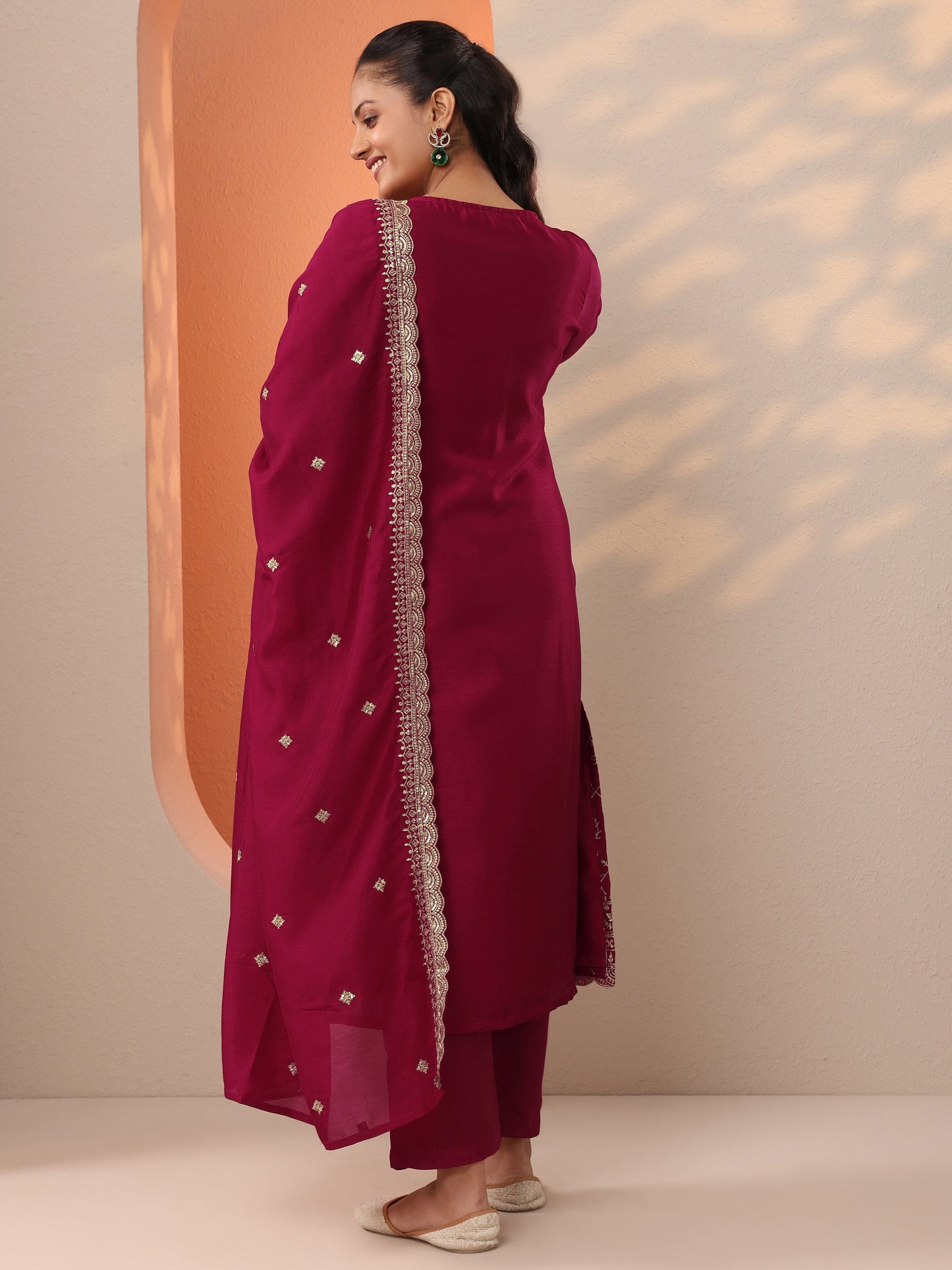 Red Embroidered Silk Blend Straight Suit Set With Dupatta